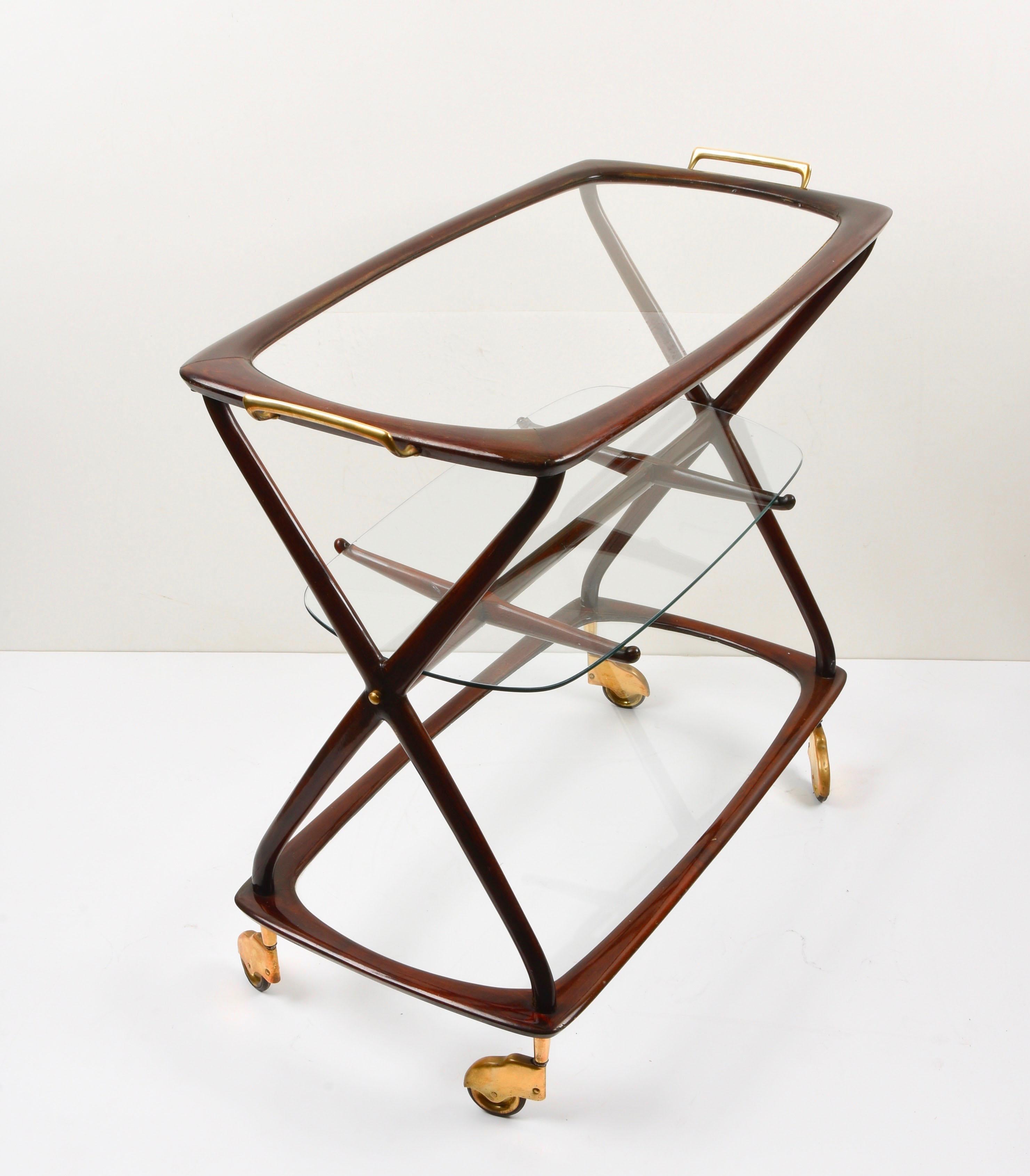 20th Century Midcentury Cesare Lacca Brass and Wood Italian Oval Serivng  Bar Cart, 1950s