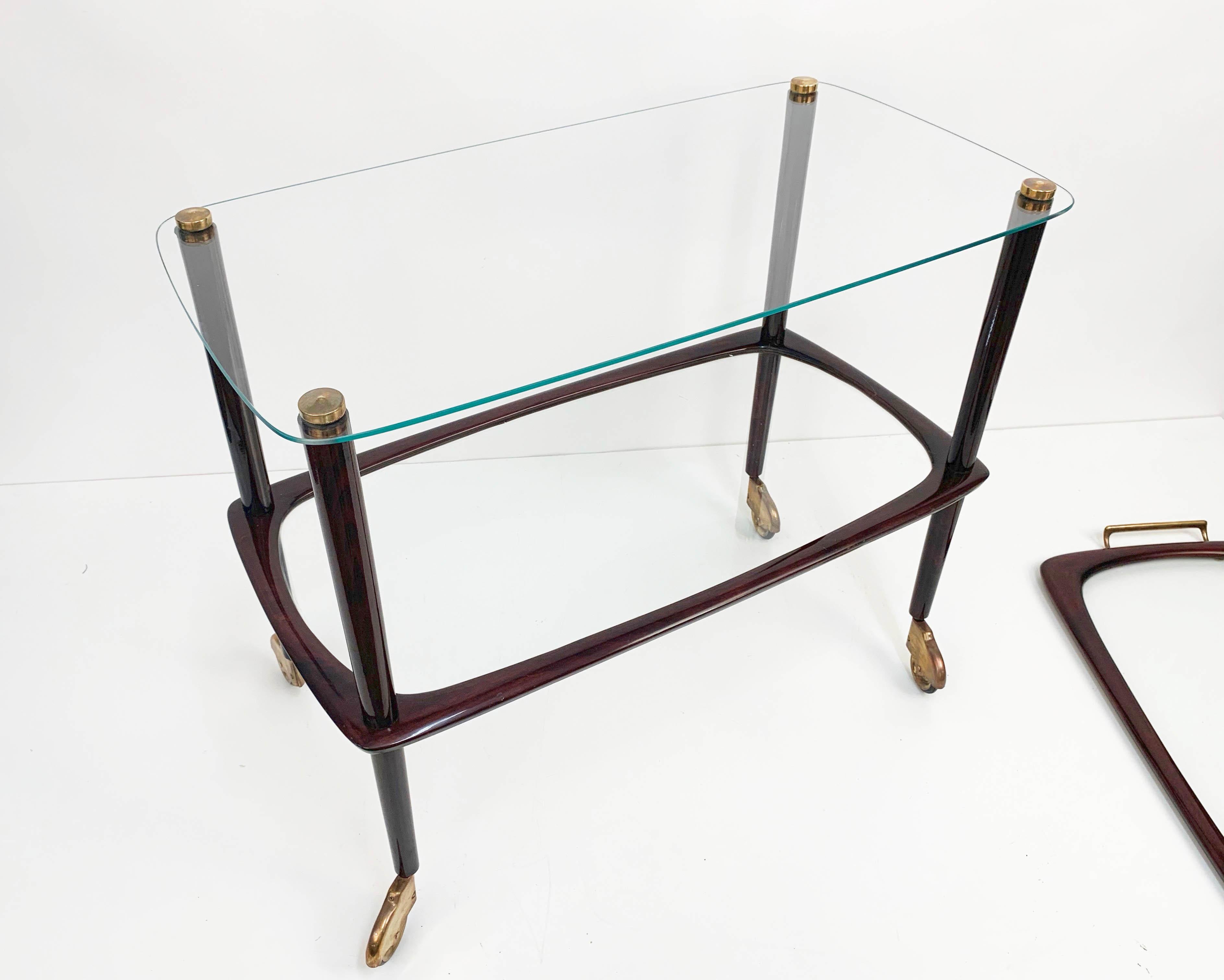 Carrello da bar italiano in Wood Wood di Cesare Lacca con vassoio di vetro, anni '50 1