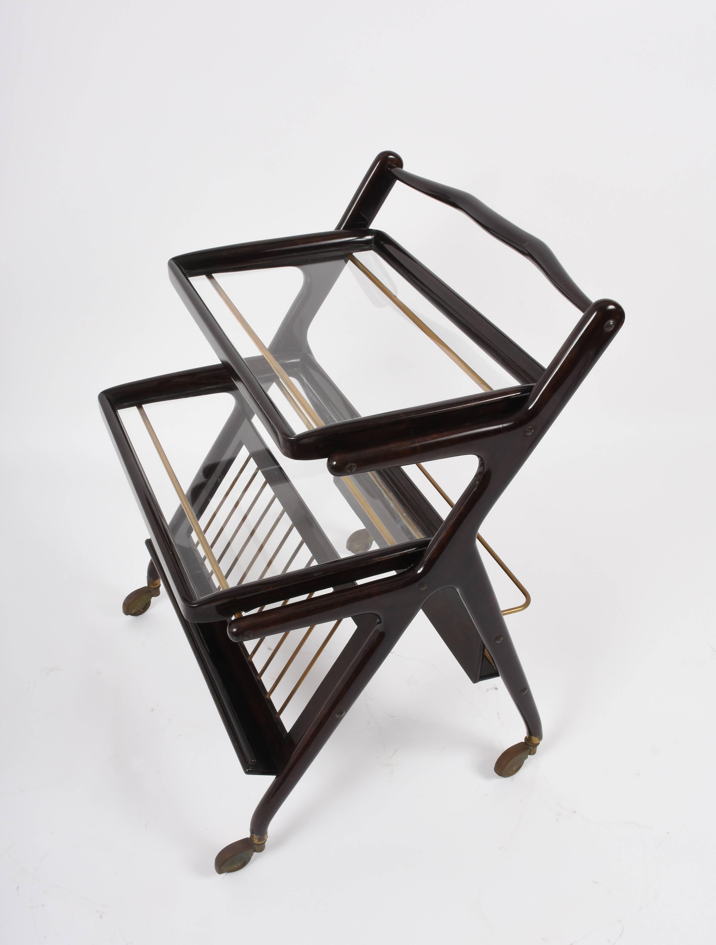 Midcentury Cesare Lacca Wood Italian Bar Cart with Serving Trays, 1950s In Good Condition In Roma, IT