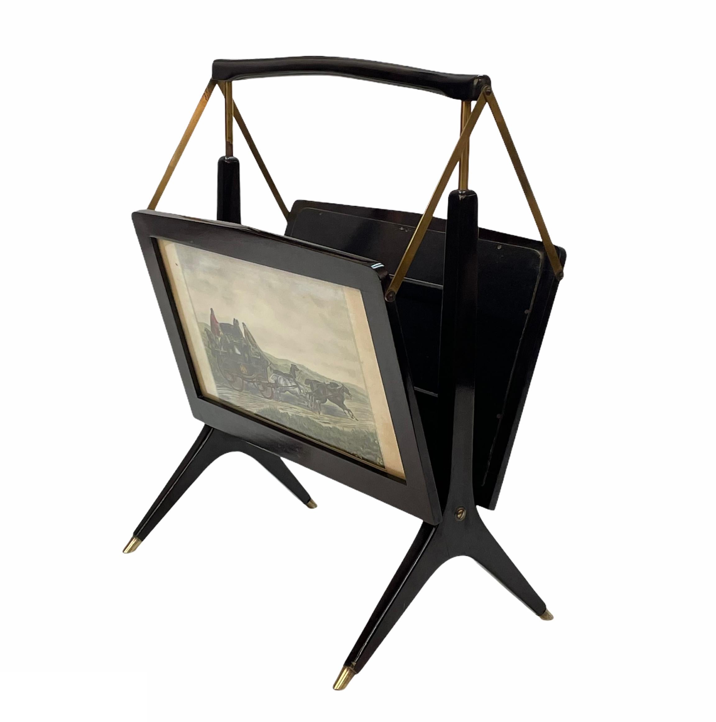 Midcentury Cesare Lacca Wood and Brass Italian Foldable Magazine Rack, 1950s For Sale 2