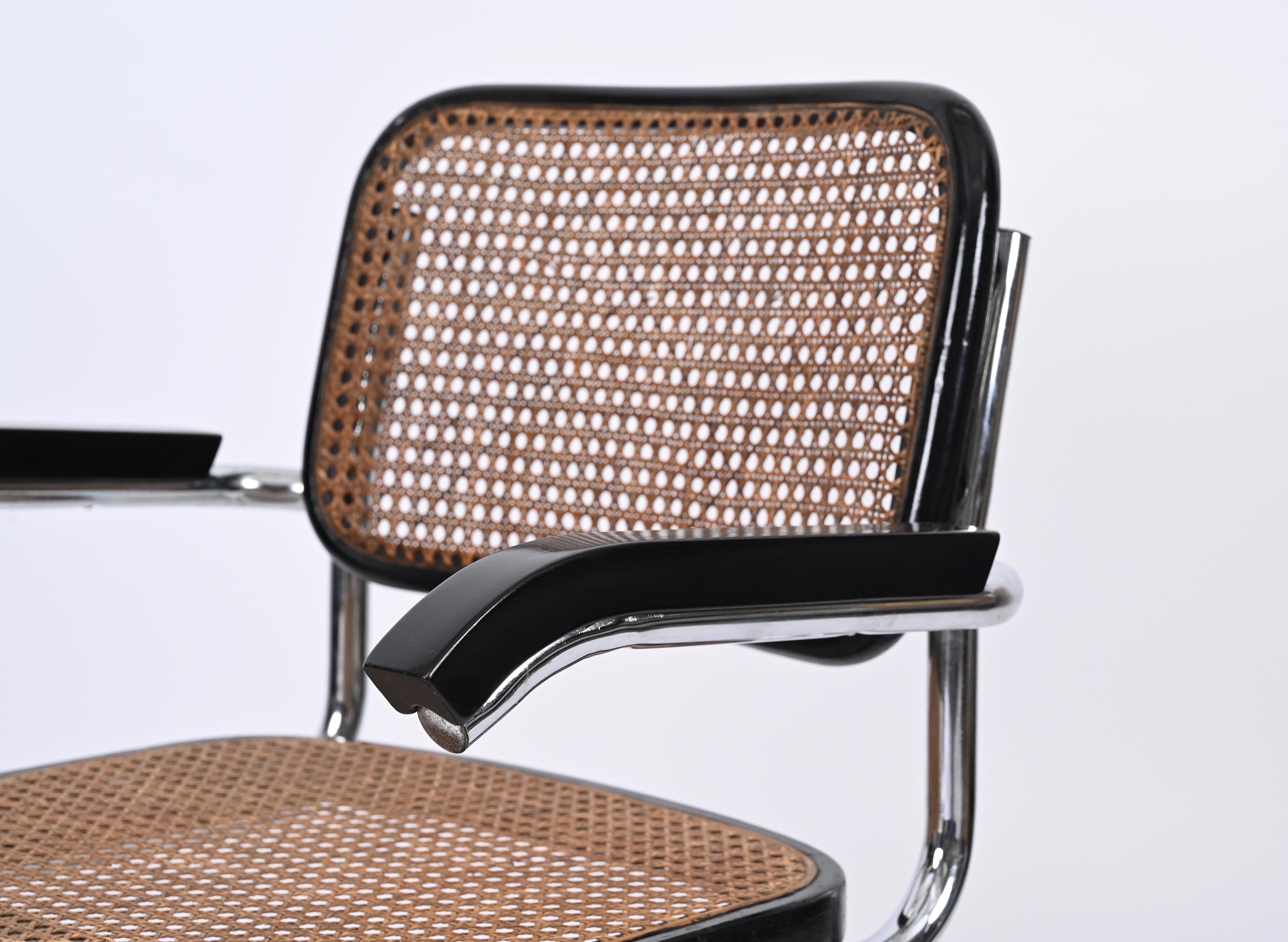 MidCentury Cesca Armchair in Chrome and Straw by Marcel Breuer for Gavina, 1960s In Good Condition For Sale In Roma, IT