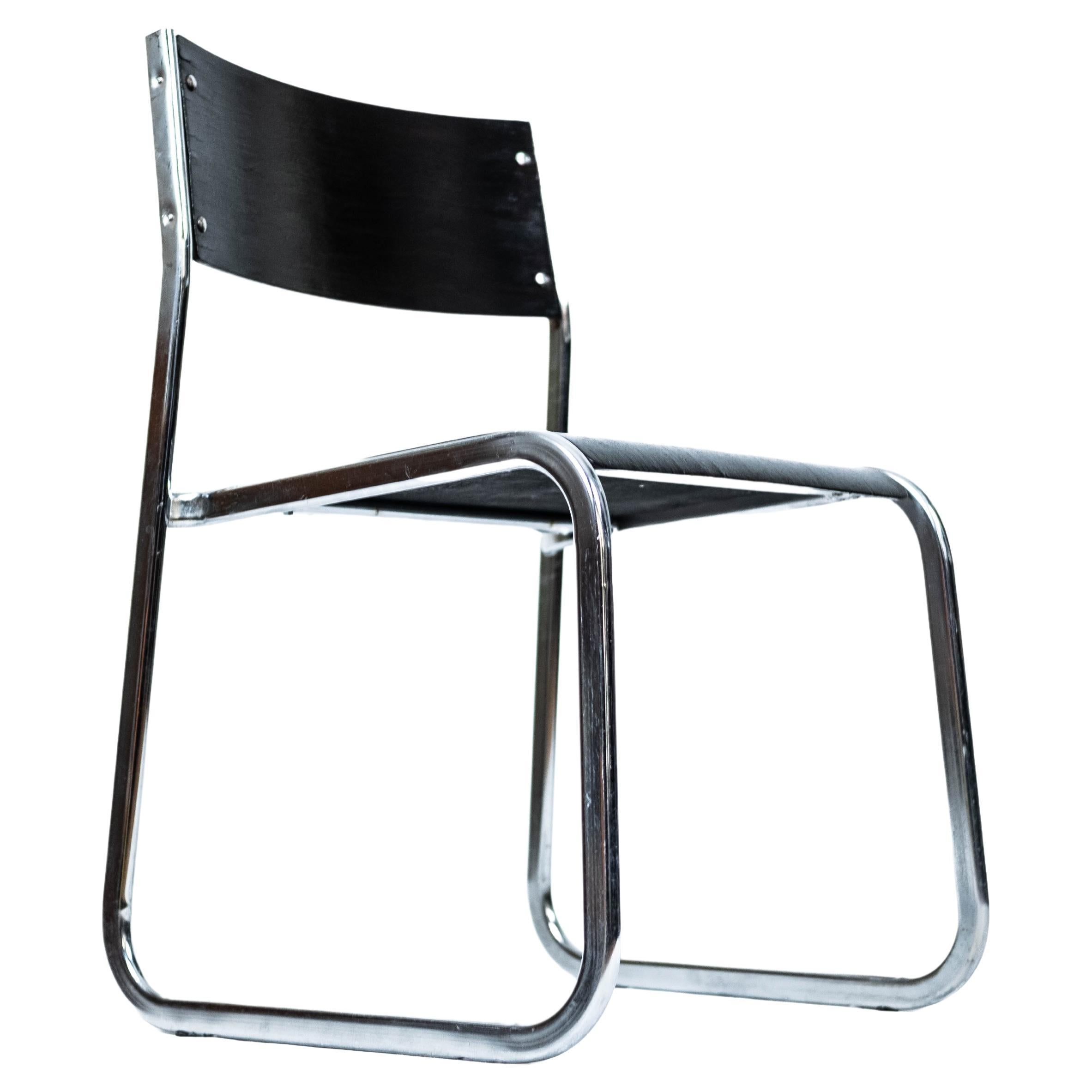 Stuhl aus der Jahrhundertmitte (1960) im Angebot