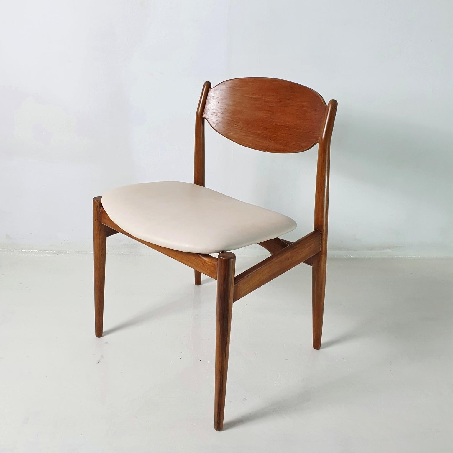 Midcentury Chairs by Leonardo Fiori for ISA Bergamo Italy In Excellent Condition In Albano Laziale, Rome/Lazio
