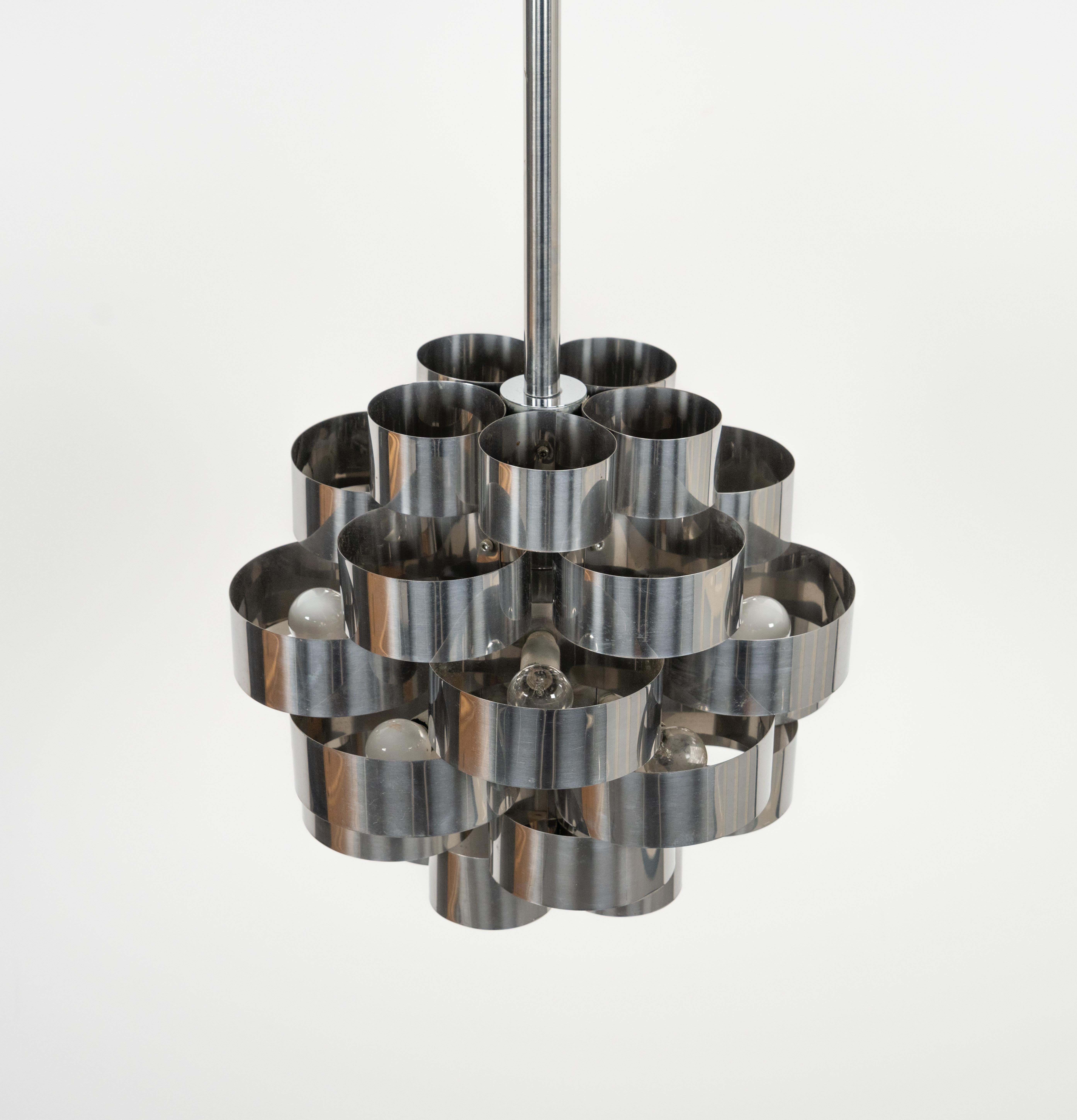 Italian Midcentury Chandelier Aluminum and Steel by Max Sauze for Sciolari, Italy 1970s For Sale