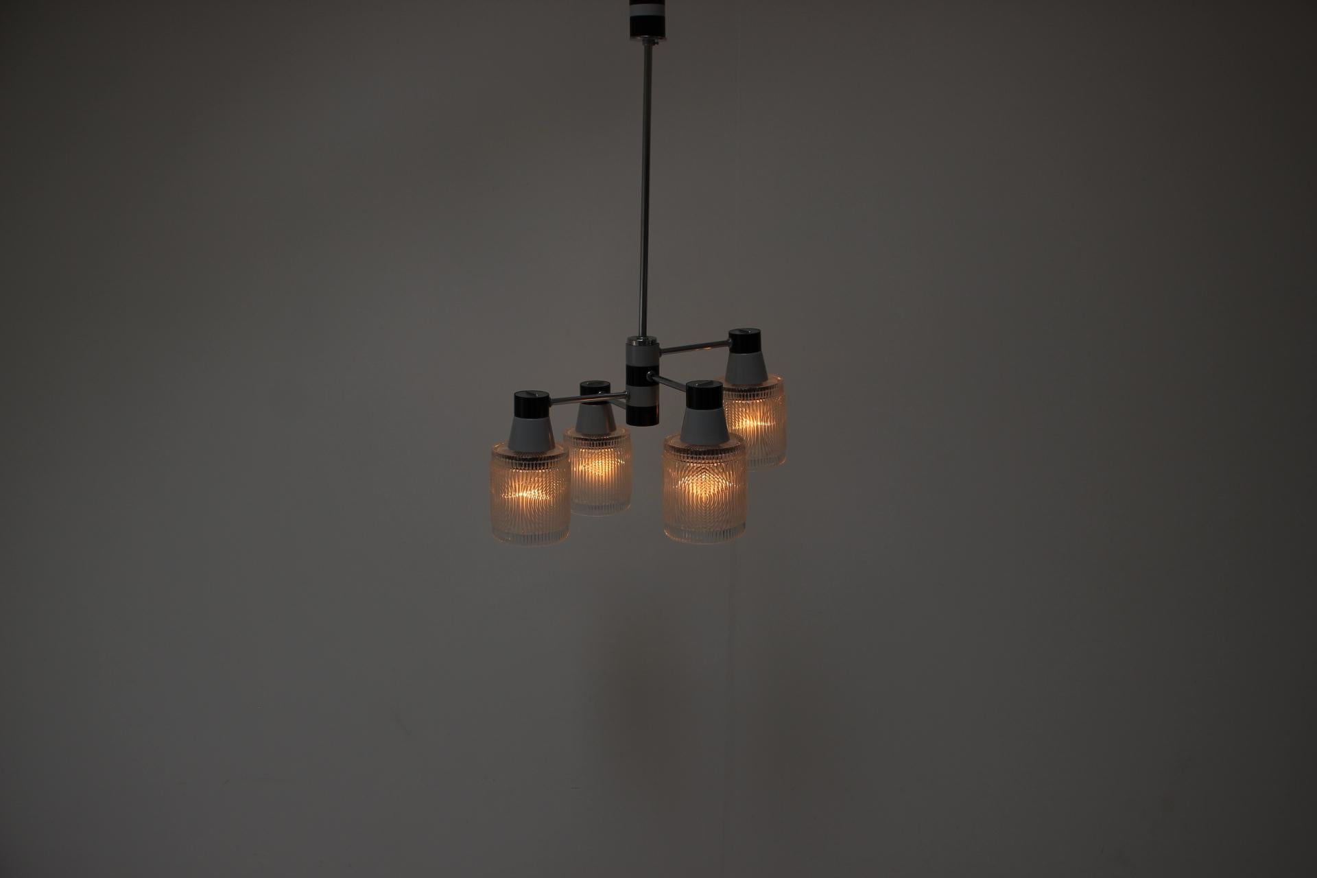 Fine XX secolo Lampadario di metà secolo di Drukov, anni '70, Cecoslovacchia in vendita