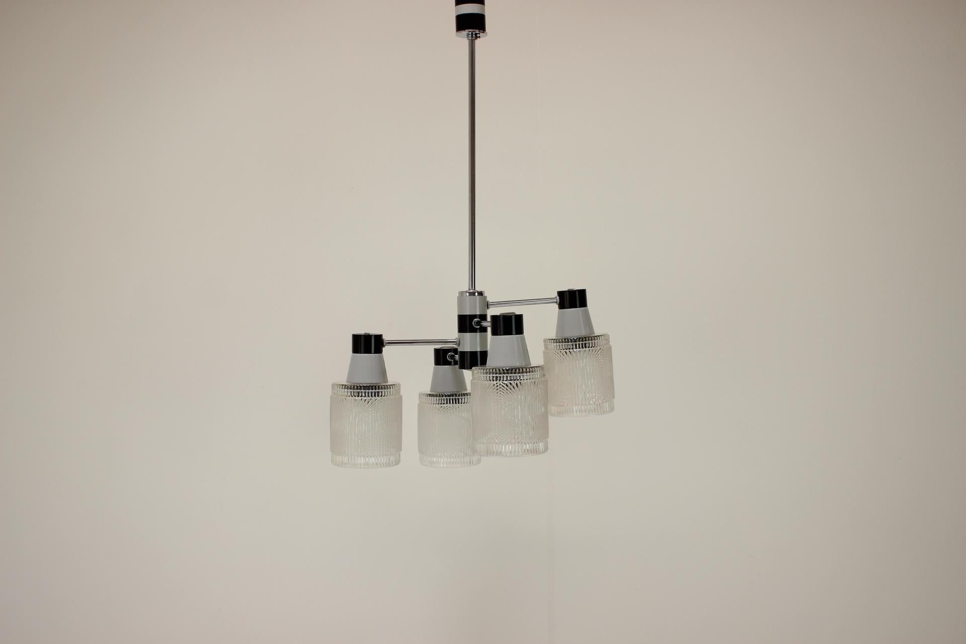 Lampadario di metà secolo di Drukov, anni '70, Cecoslovacchia in vendita 1