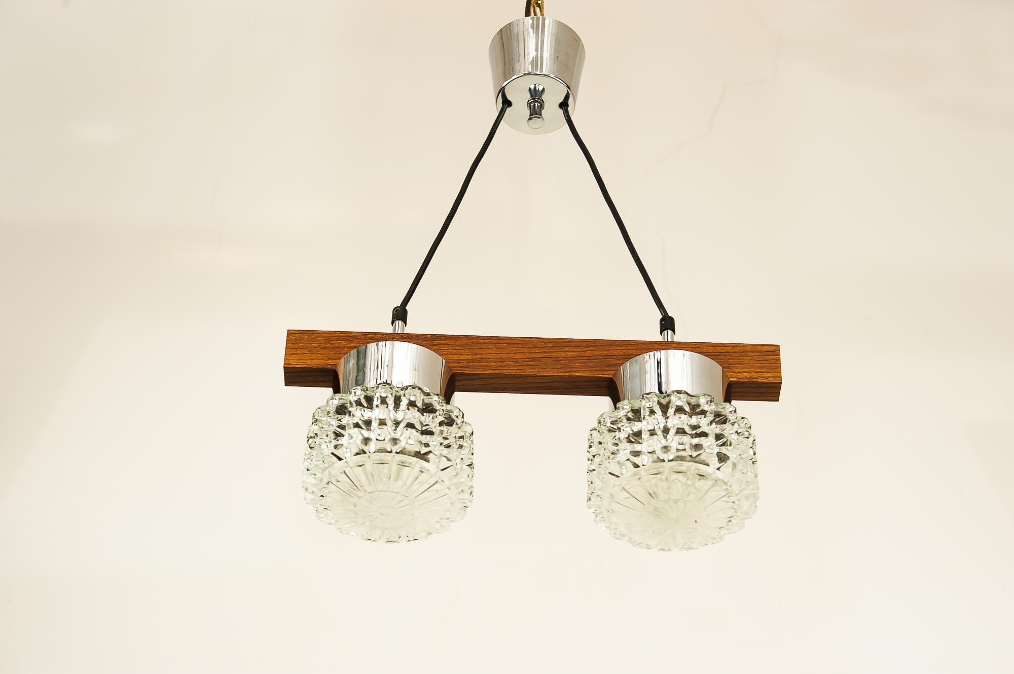 Lampadario di metà secolo di Richard Essig
Condizioni originali.