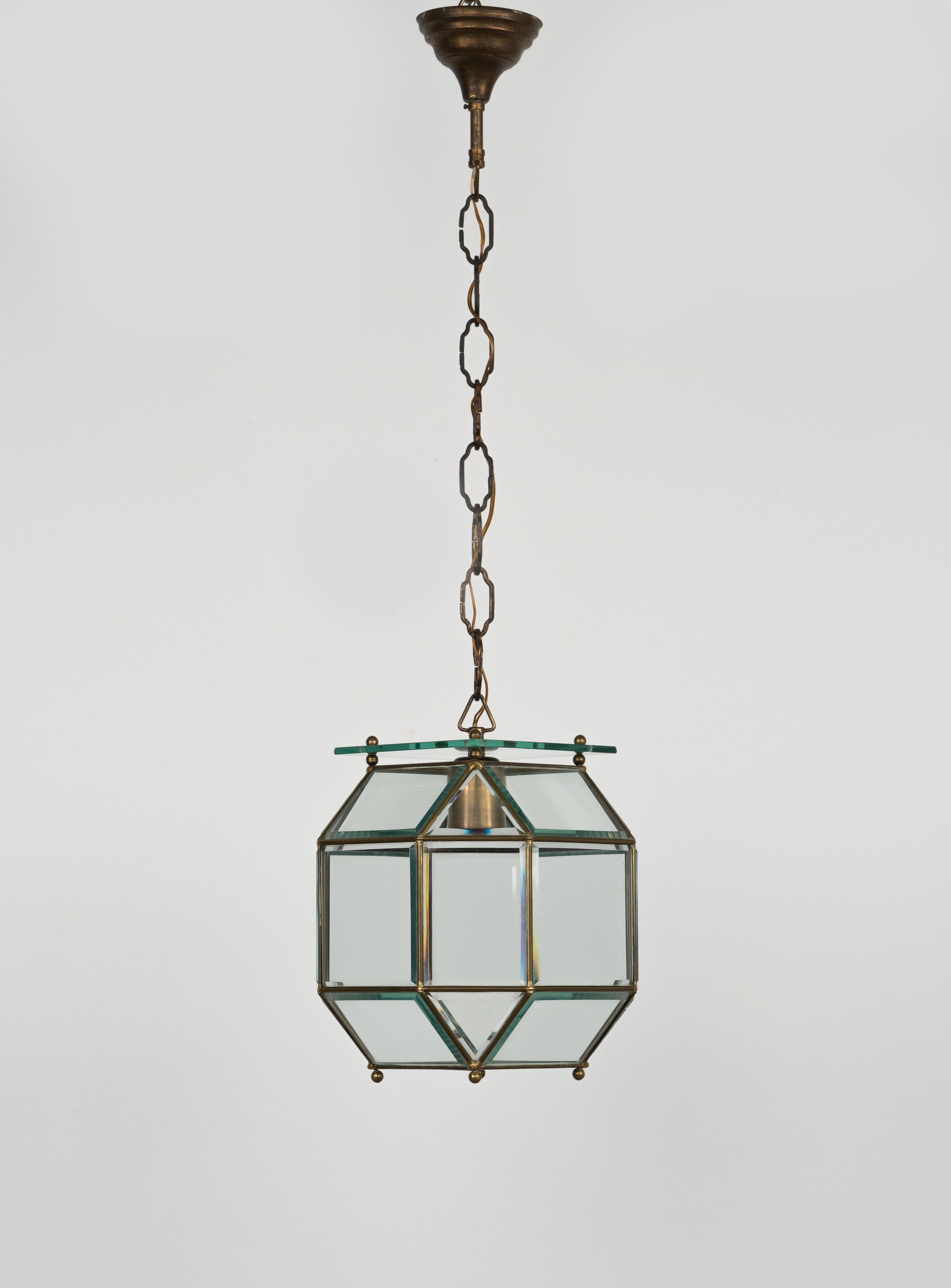 Midcentury Chandelier in Brass and Beveled Glass Adolf Loos Style, Italy 1950s For Sale 2