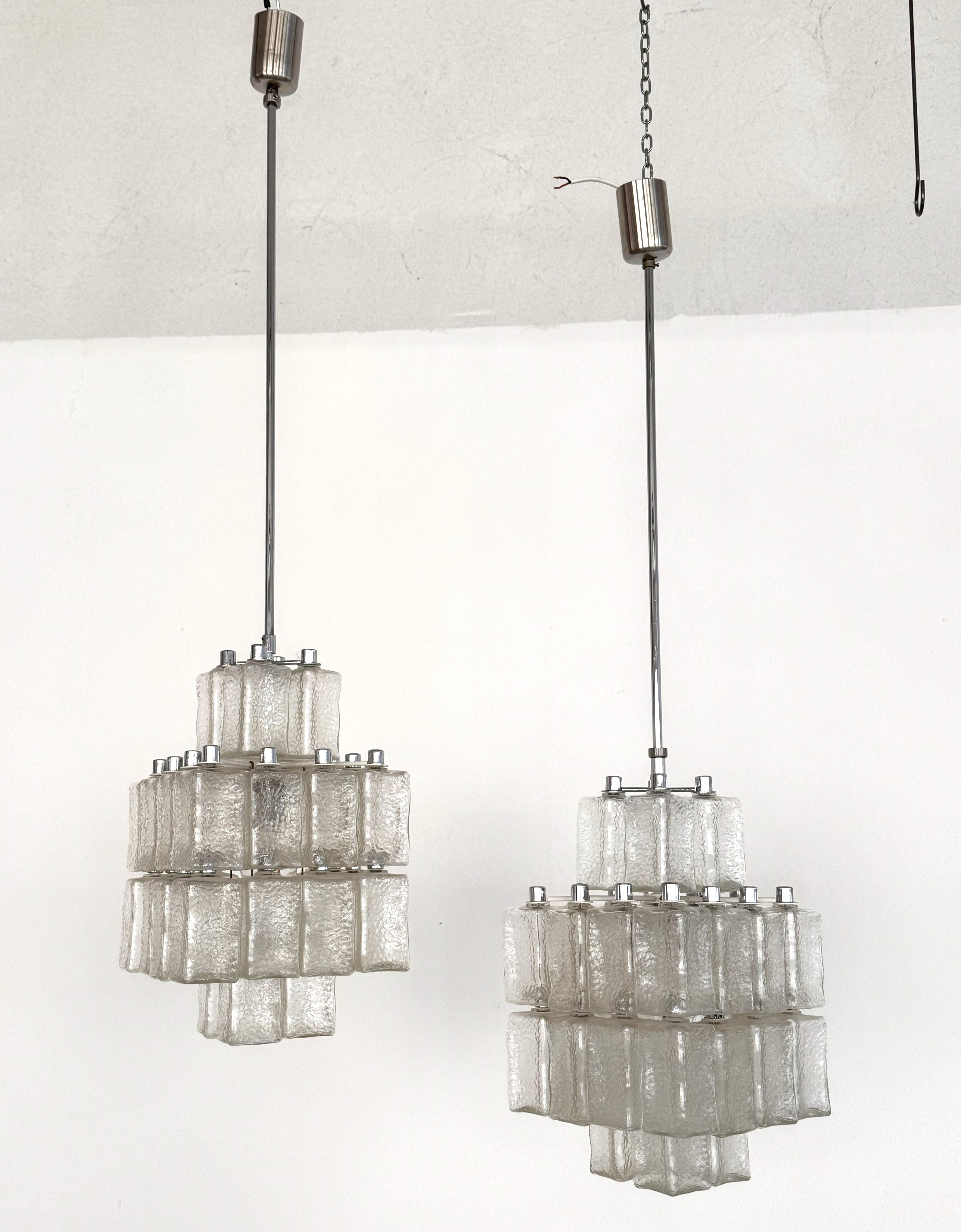 Lampadario di metà secolo in cromo e vetro testurizzato di Swiss BAG TURGI, anni '60 in vendita 7