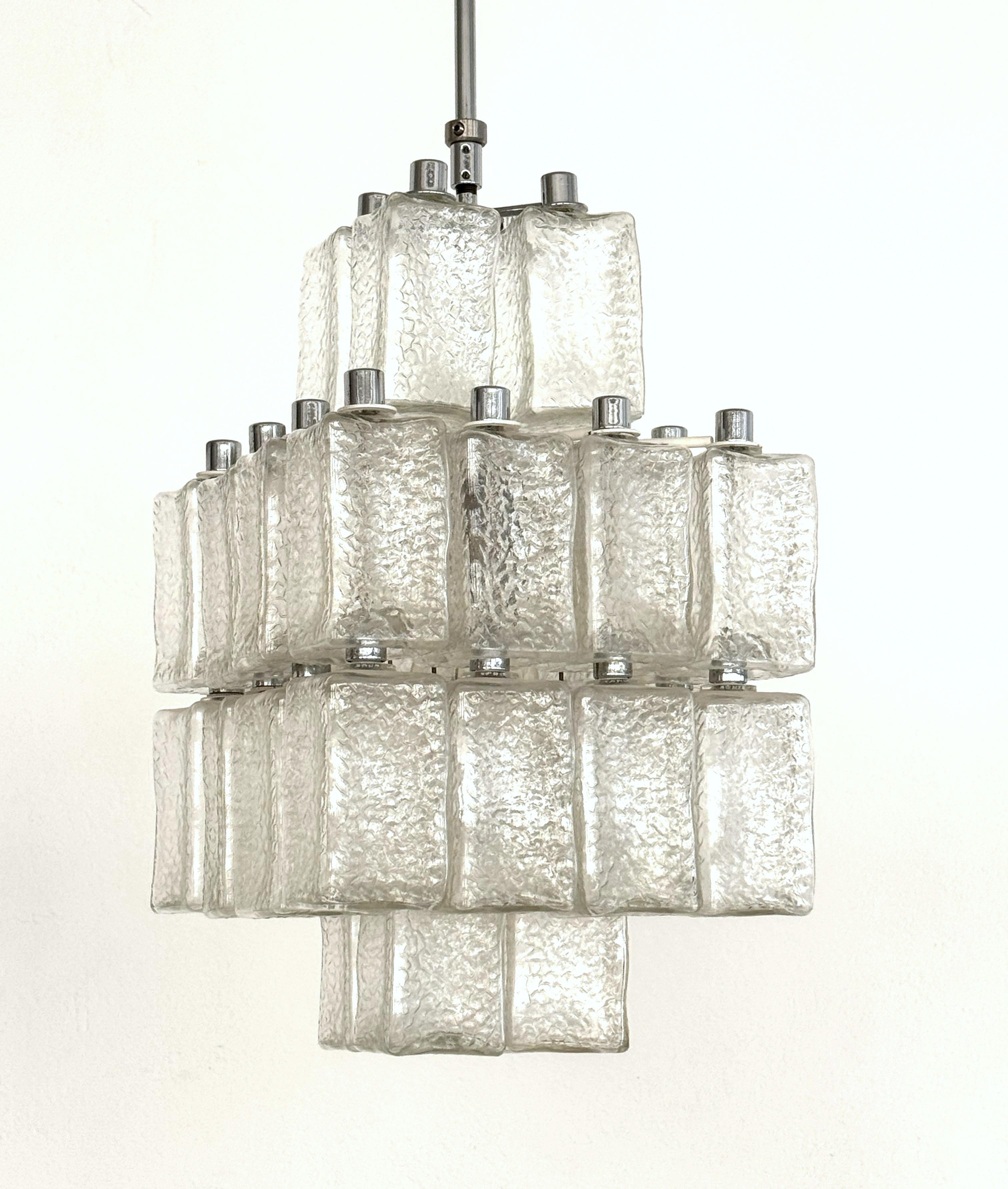 Lampadario di metà secolo in cromo e vetro testurizzato di Swiss BAG TURGI, anni '60 in vendita 1