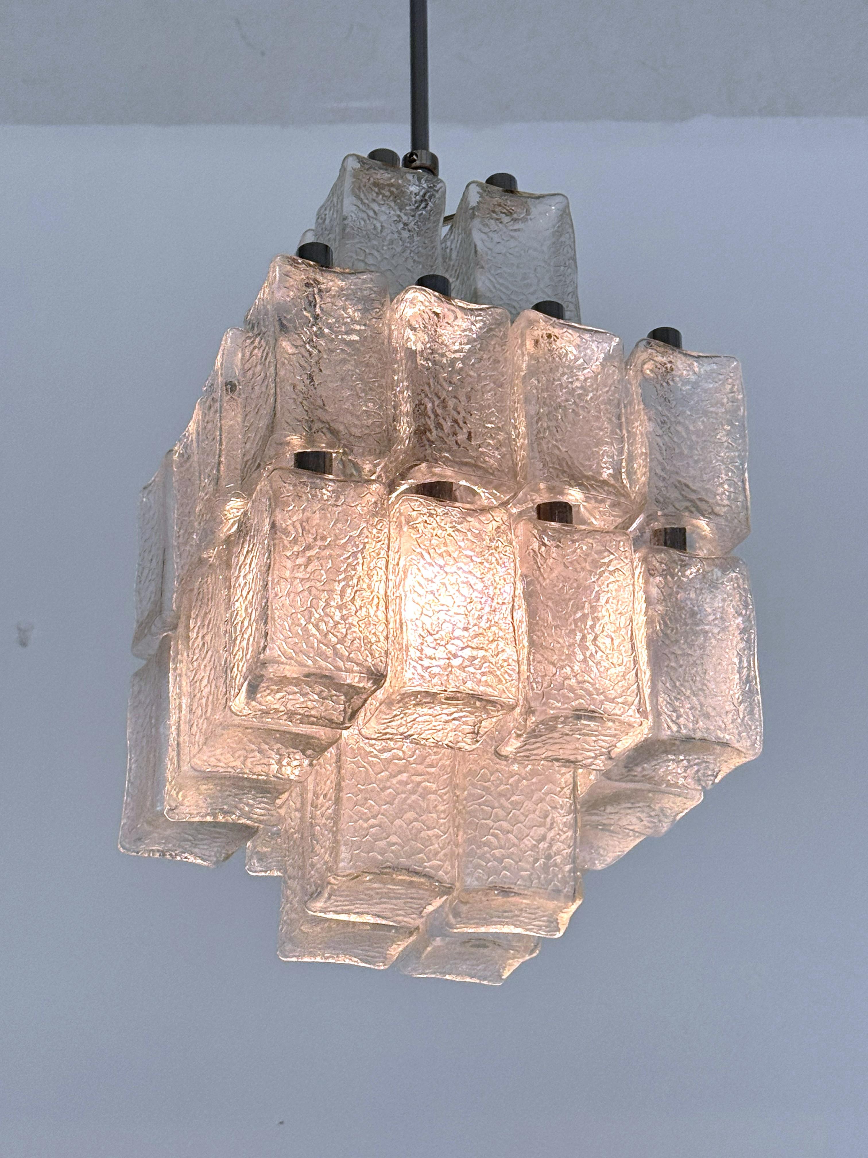 Lampadario di metà secolo in cromo e vetro testurizzato di Swiss BAG TURGI, anni '60 in vendita 2