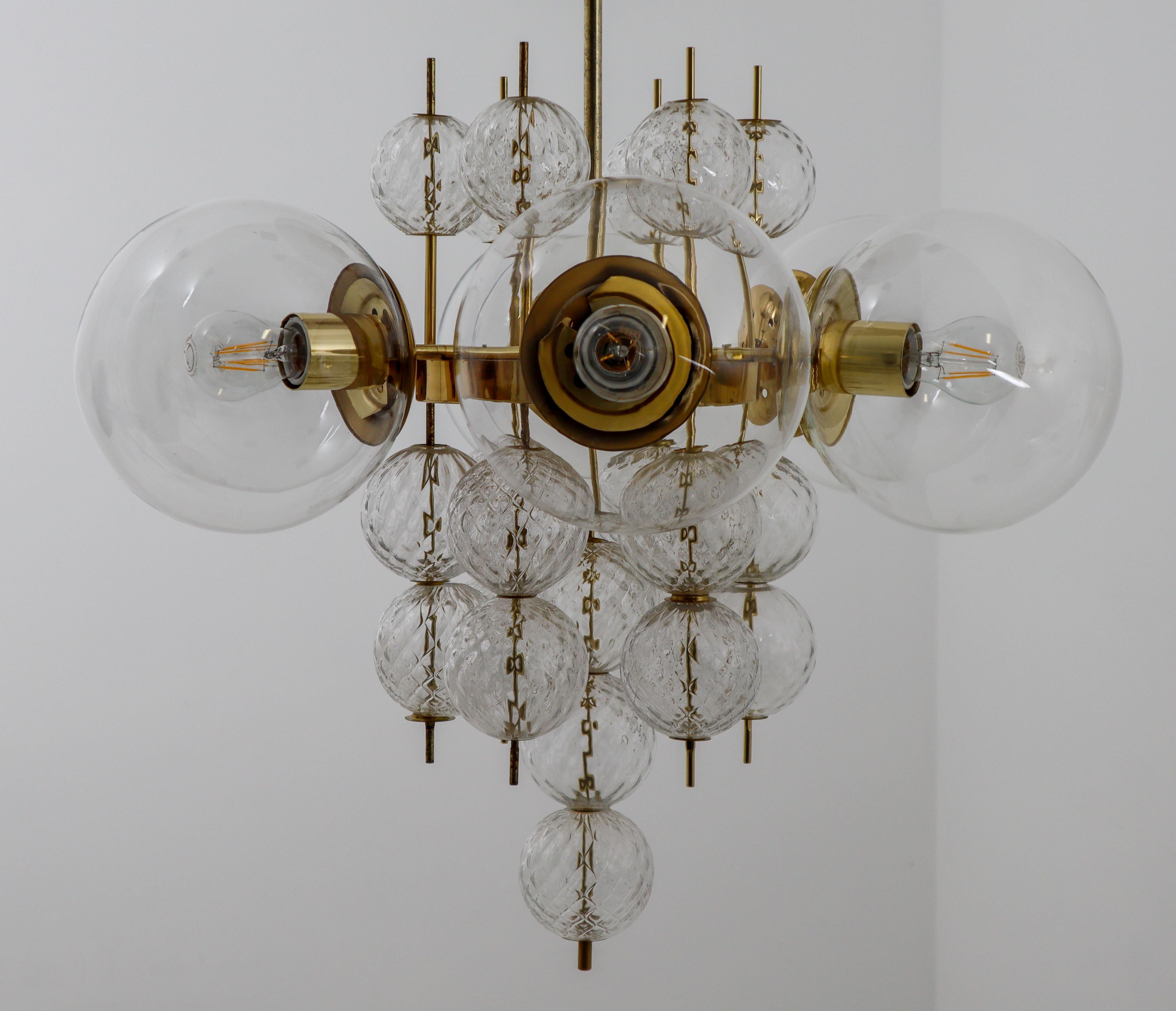 Midcentury Chandeliers with Brass Fixture and Hand-Blown Glass, Europe 1970s For Sale 5