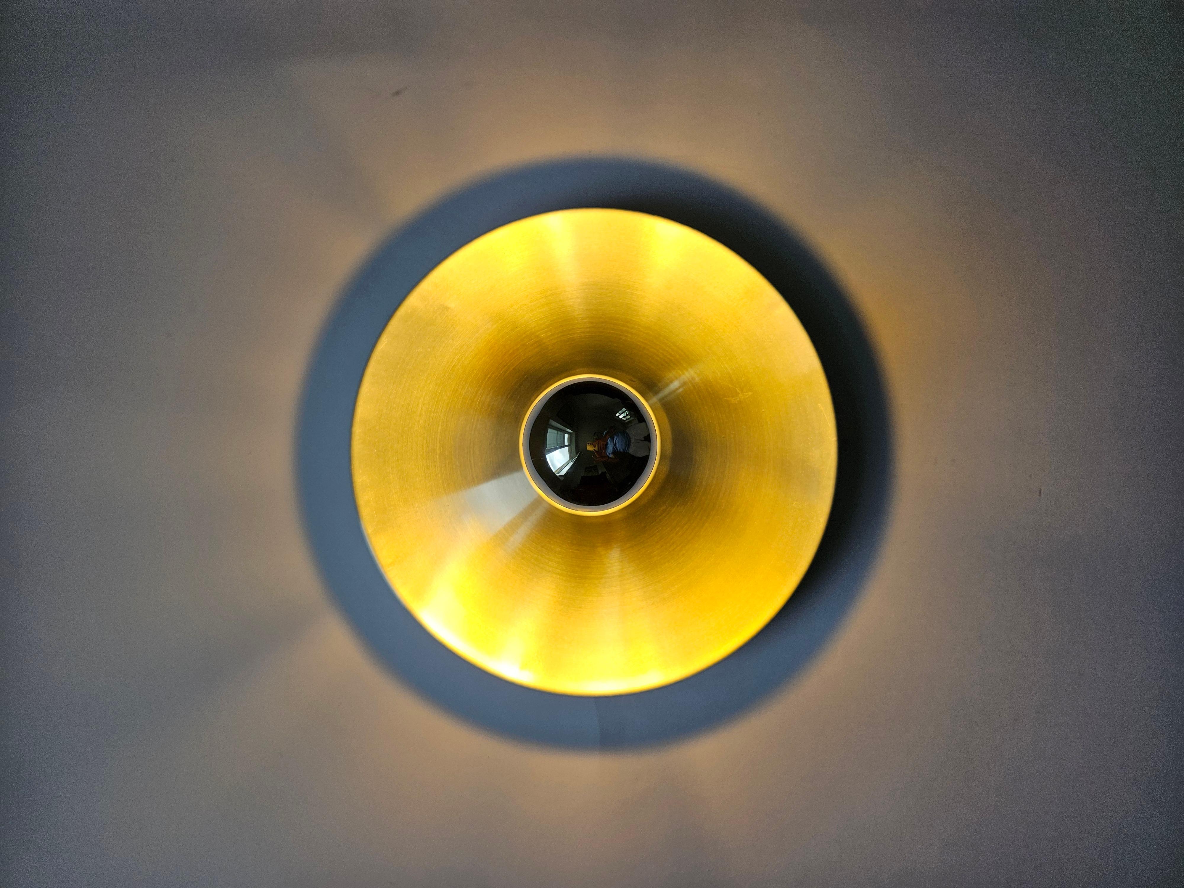 - Tipo iconico Disco
- uno stile di illuminazione molto bello