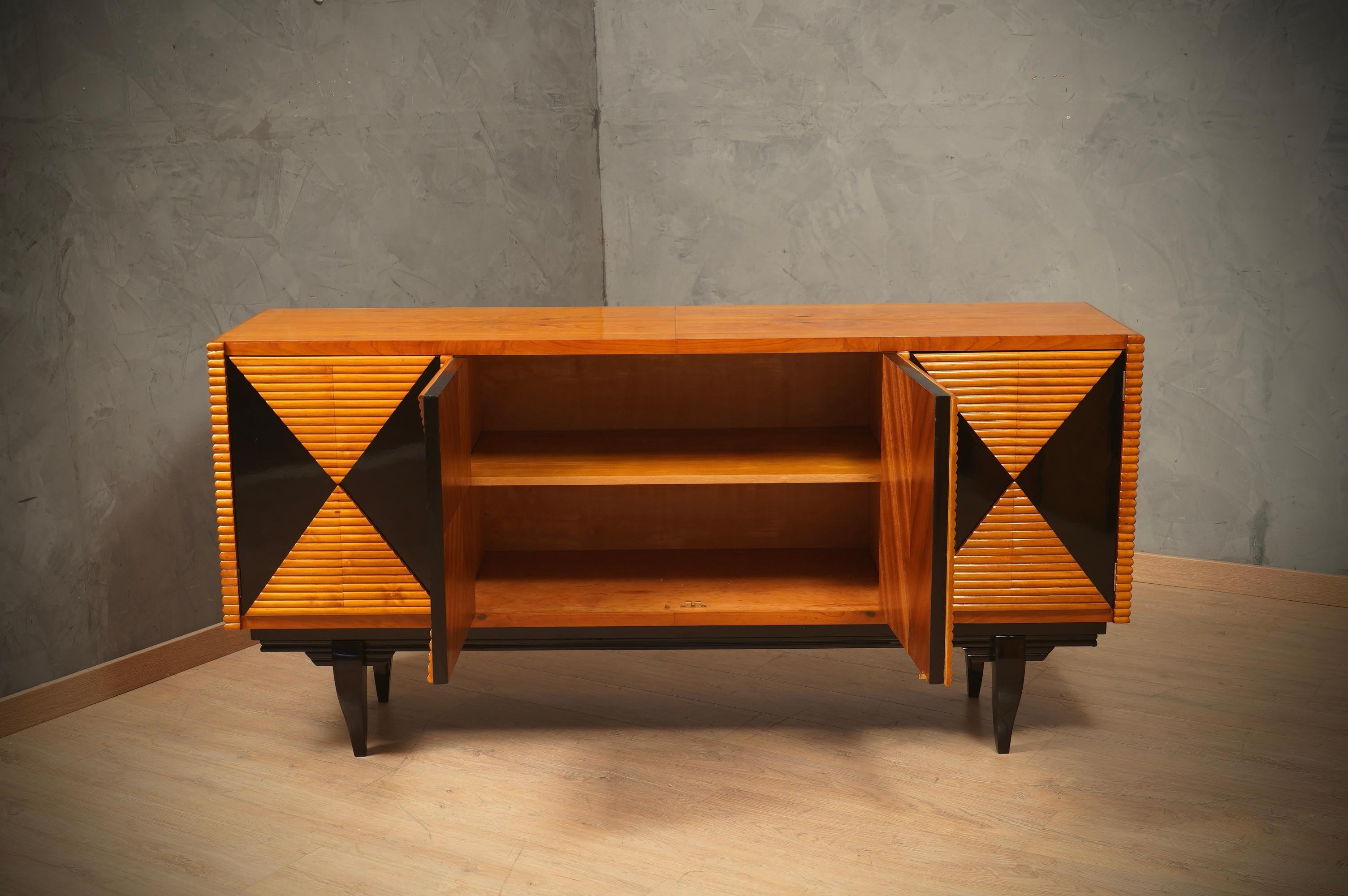 Mid-20th Century MidCentury Cherry Wood Italian Sideboard Credenza Buffet, 1950 For Sale