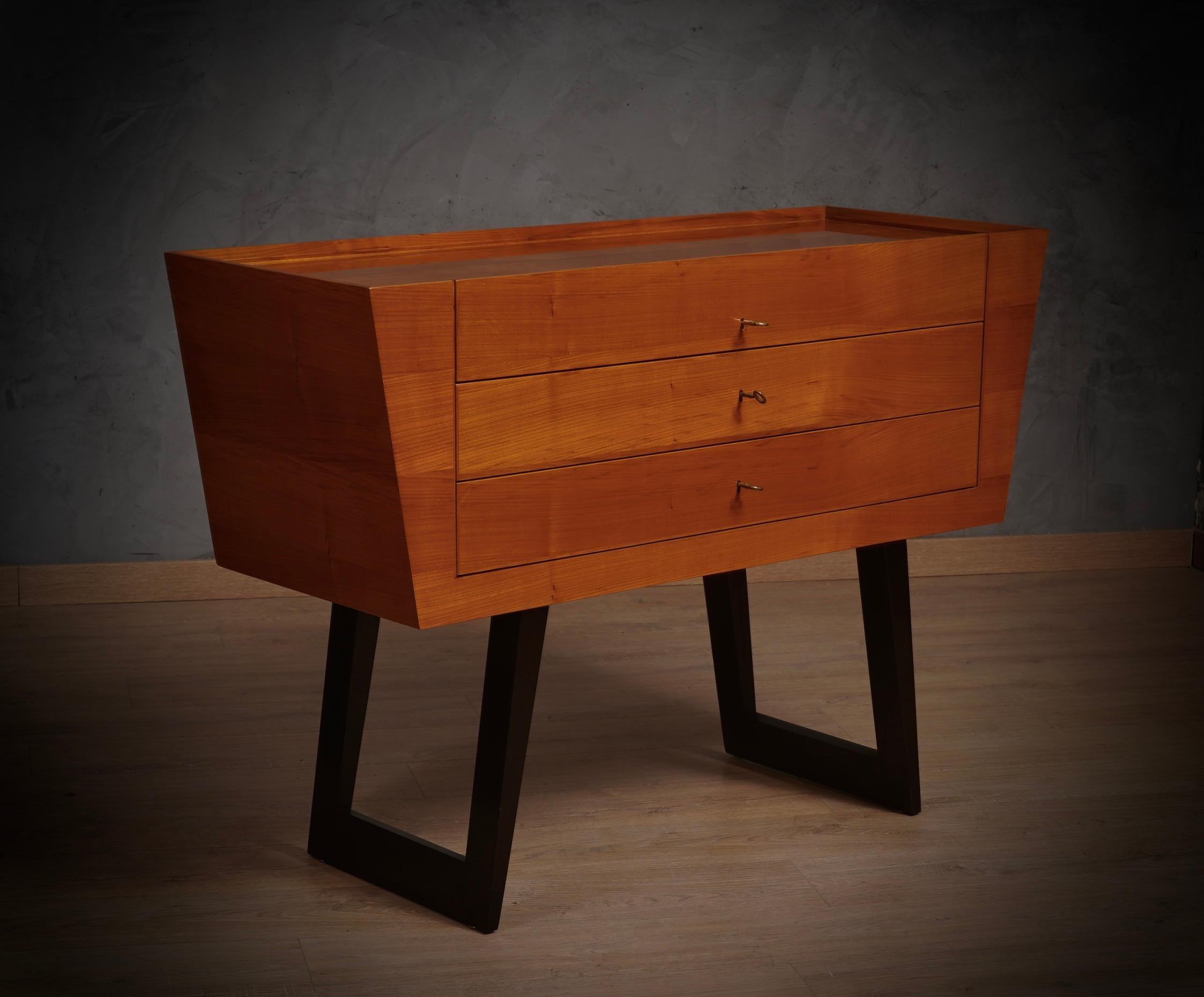 Mid-Century moderno Comò e cassettiera italiani di metà secolo in legno di ciliegio, 1950 in vendita