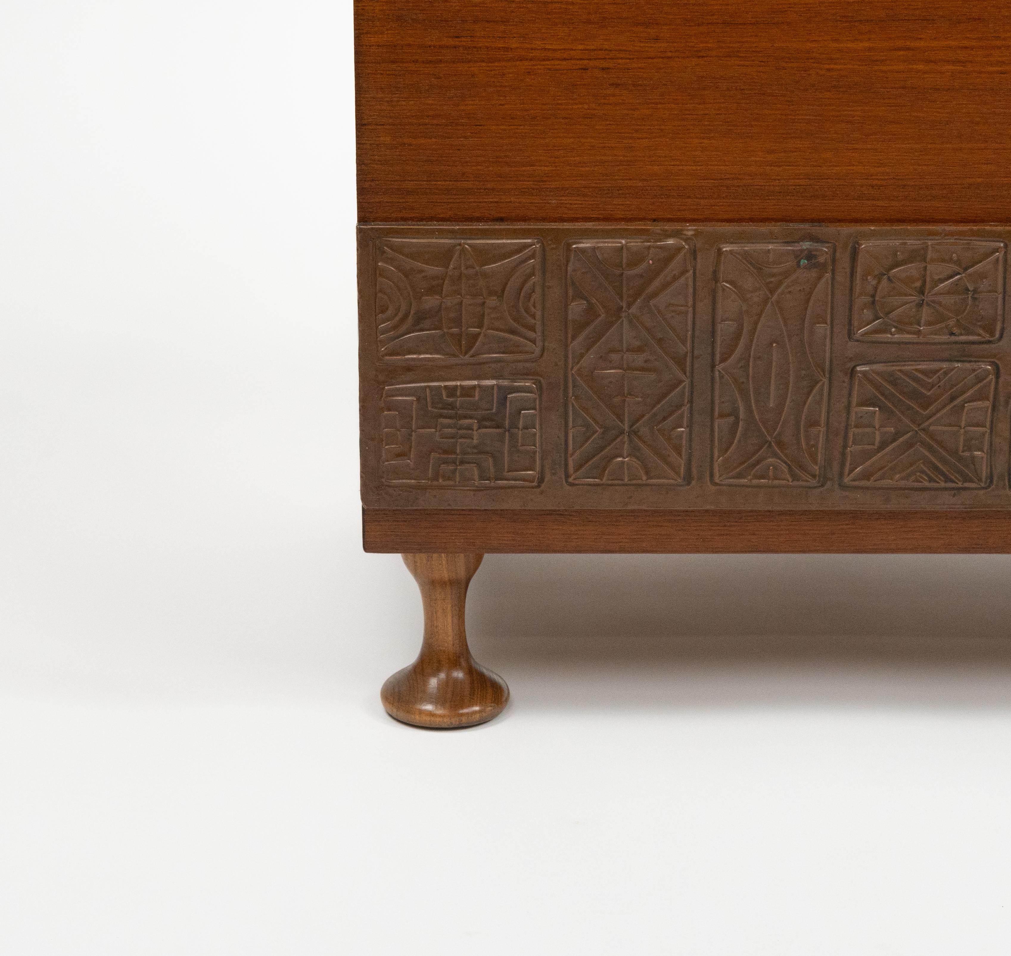 Midcentury Chest in Wood and Copper by Santambrogio & De Berti, Italy 1960s For Sale 9