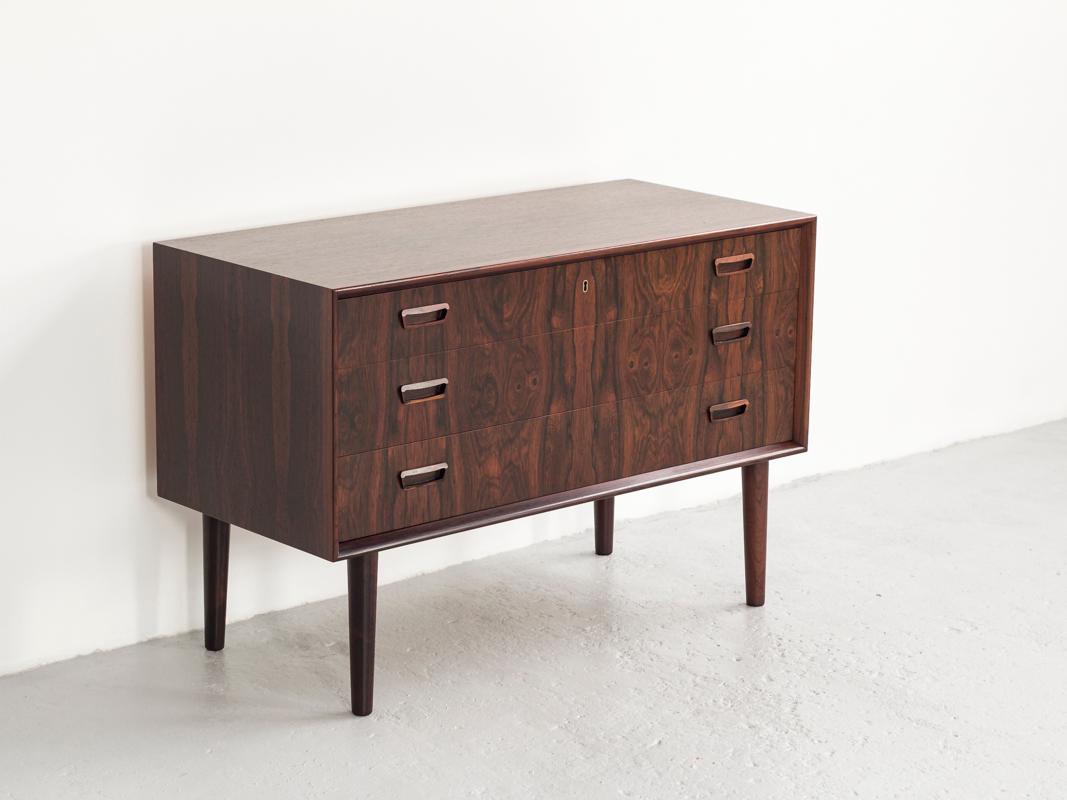 Mid-Century Modern Midcentury Chest of 3 Drawers in Rosewood by Kai Kristiansen for FM Møbler For Sale