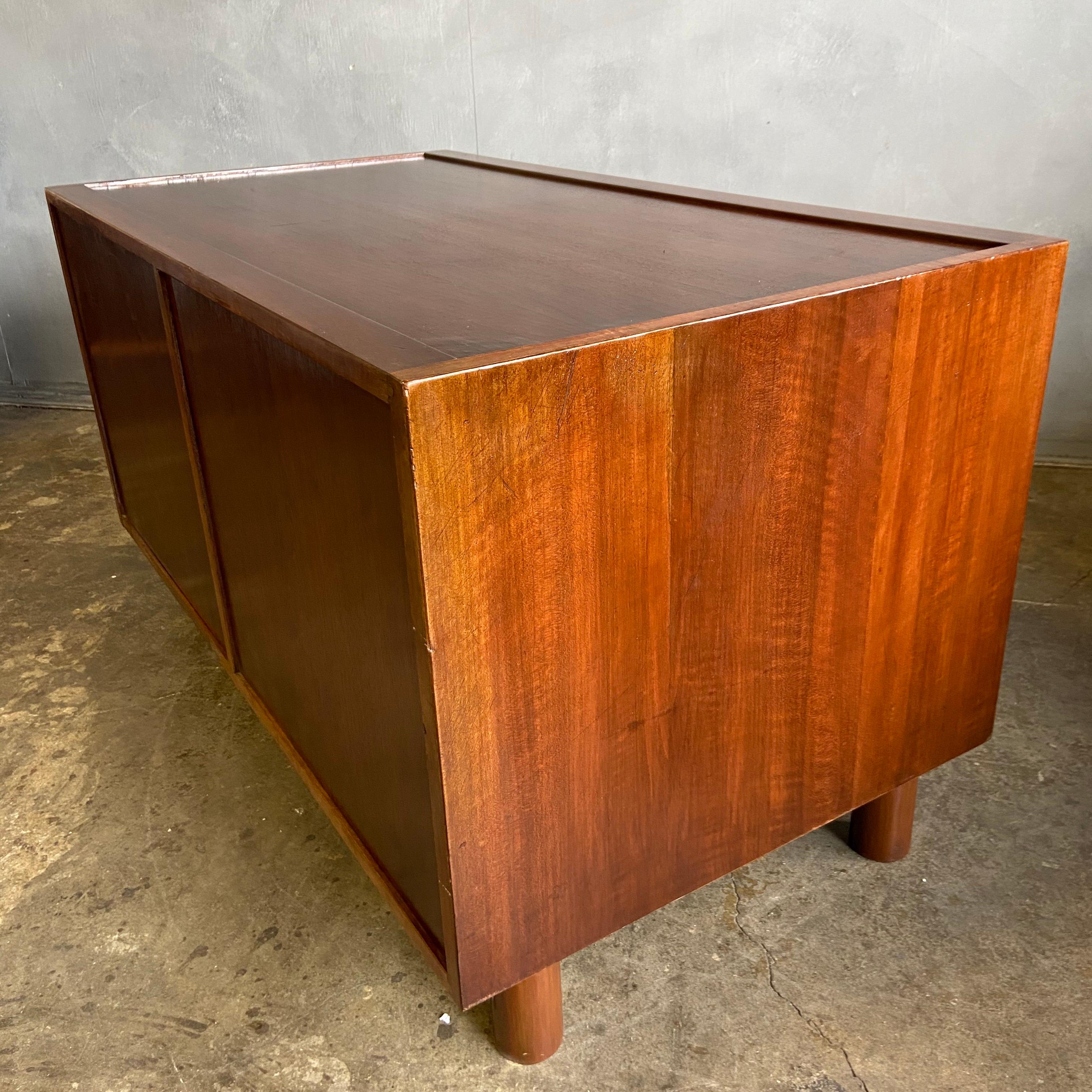 Midcentury Chest of Drawers by Gianfranco Frattini 4