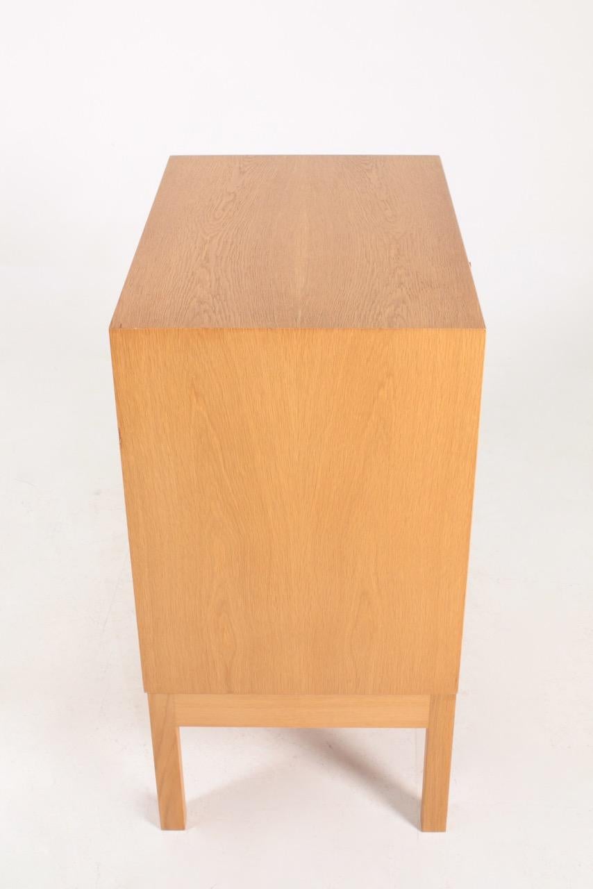 Midcentury Chest of Drawers in Oak Designed by Børge Mogensen, 1960s For Sale 2