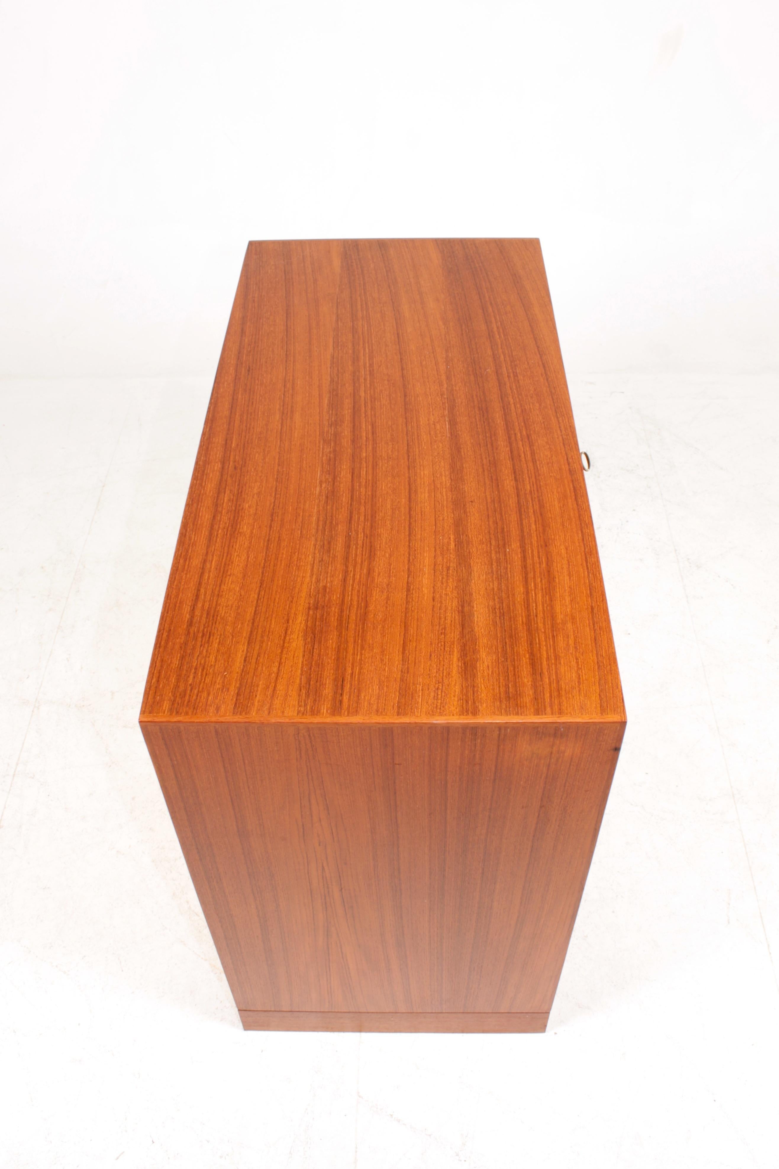 Midcentury Chest of Drawers in Teak, Danish Cabinetmaker 1950s 3