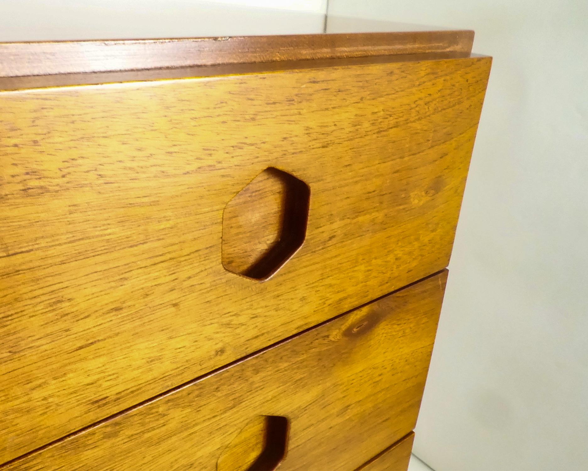 Midcentury chest of drawers. Spain 1970's 4