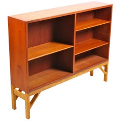 Vintage Midcentury "China" Bookcase in Teak and Oak by Børge Mogensen, 1960s