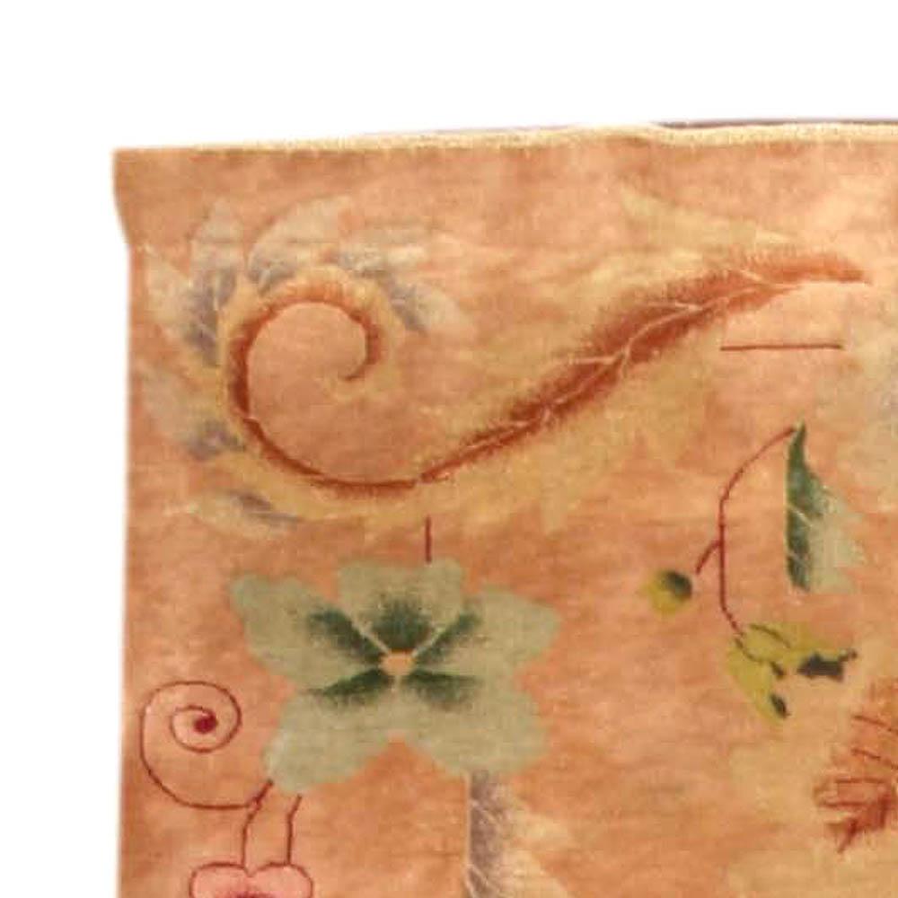Chinesischer Art Deco Lotusblumen Design Handgefertigter Teppich im Zustand „Gut“ im Angebot in New York, NY