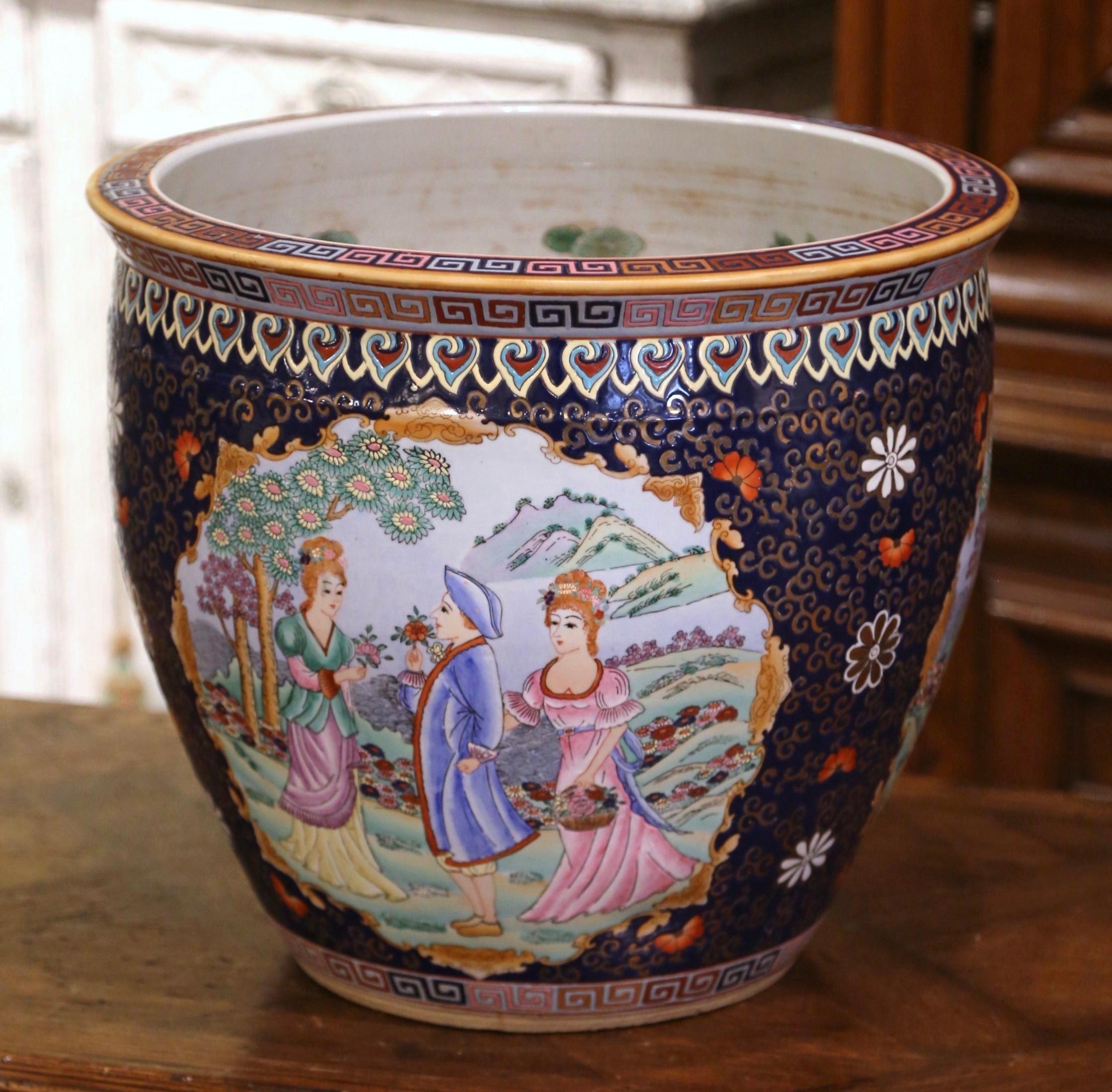 Hand-Crafted Midcentury Chinese Export Porcelain Fish Bowl with Oriental Decorations For Sale