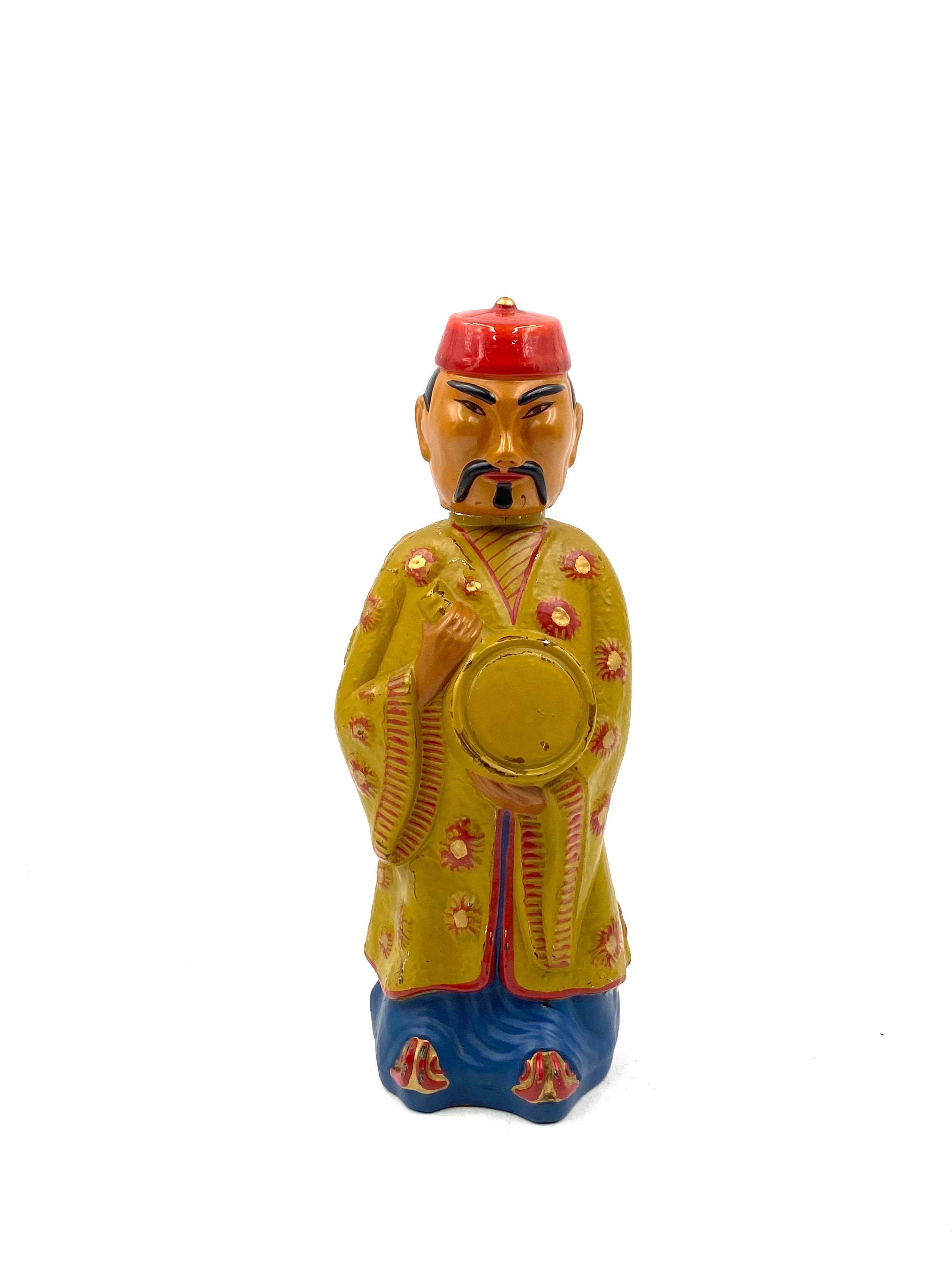 Midcentury Chinese figure bottle, Viarengo, Italy, 1950s For Sale 3