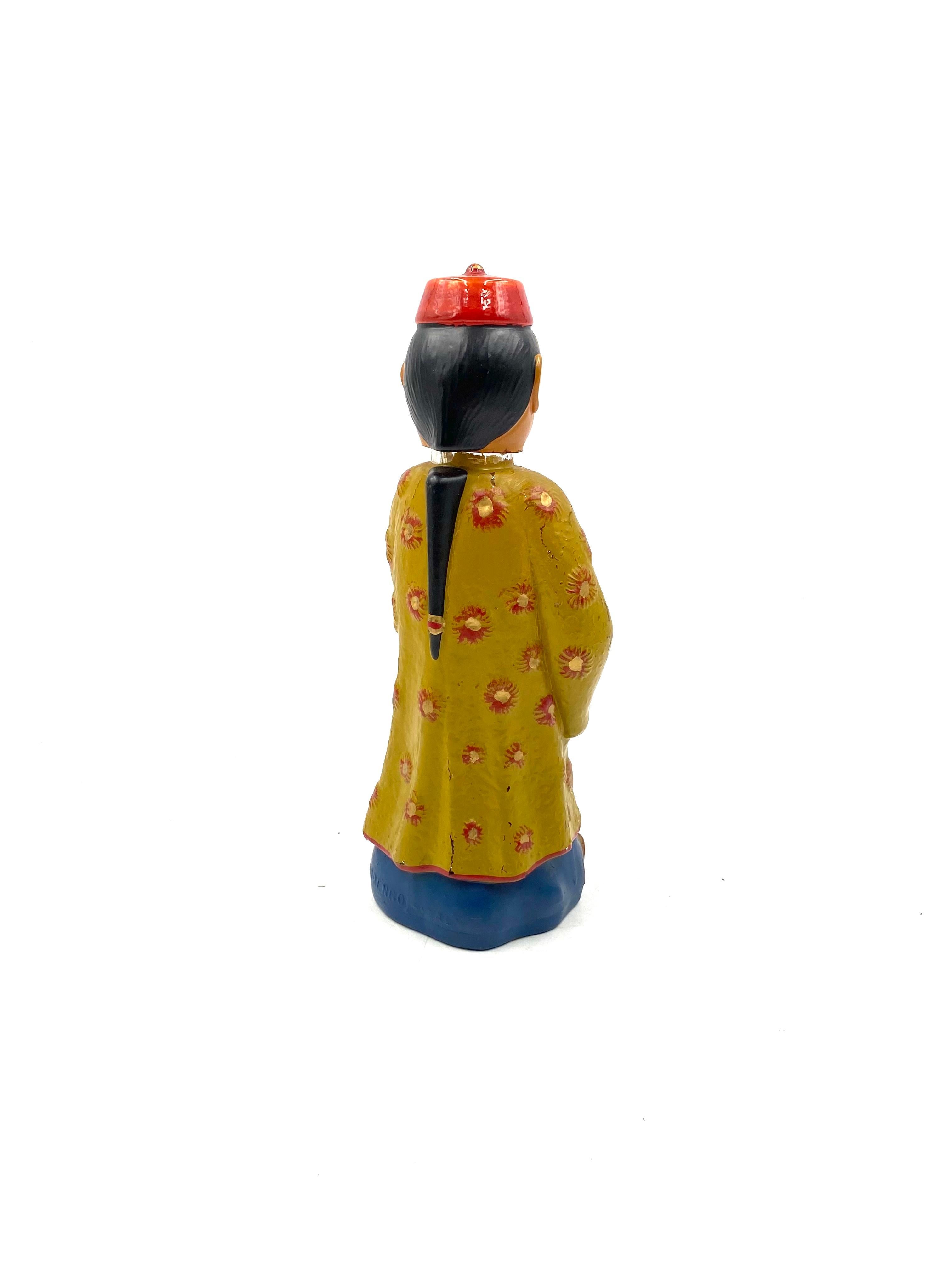 Midcentury Chinese figure bottle, Viarengo, Italy, 1950s For Sale 7