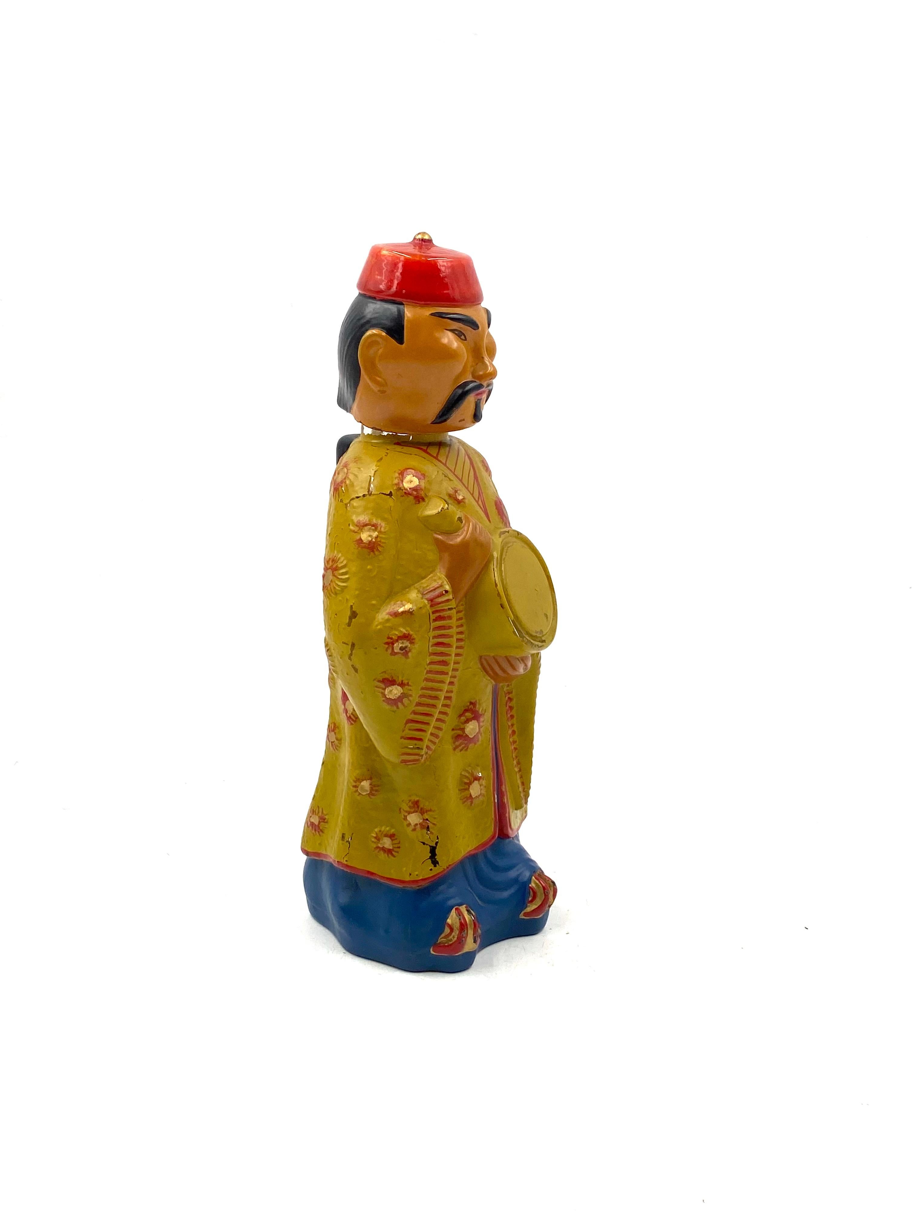 Midcentury Chinese figure bottle, Viarengo, Italy, 1950s For Sale 11