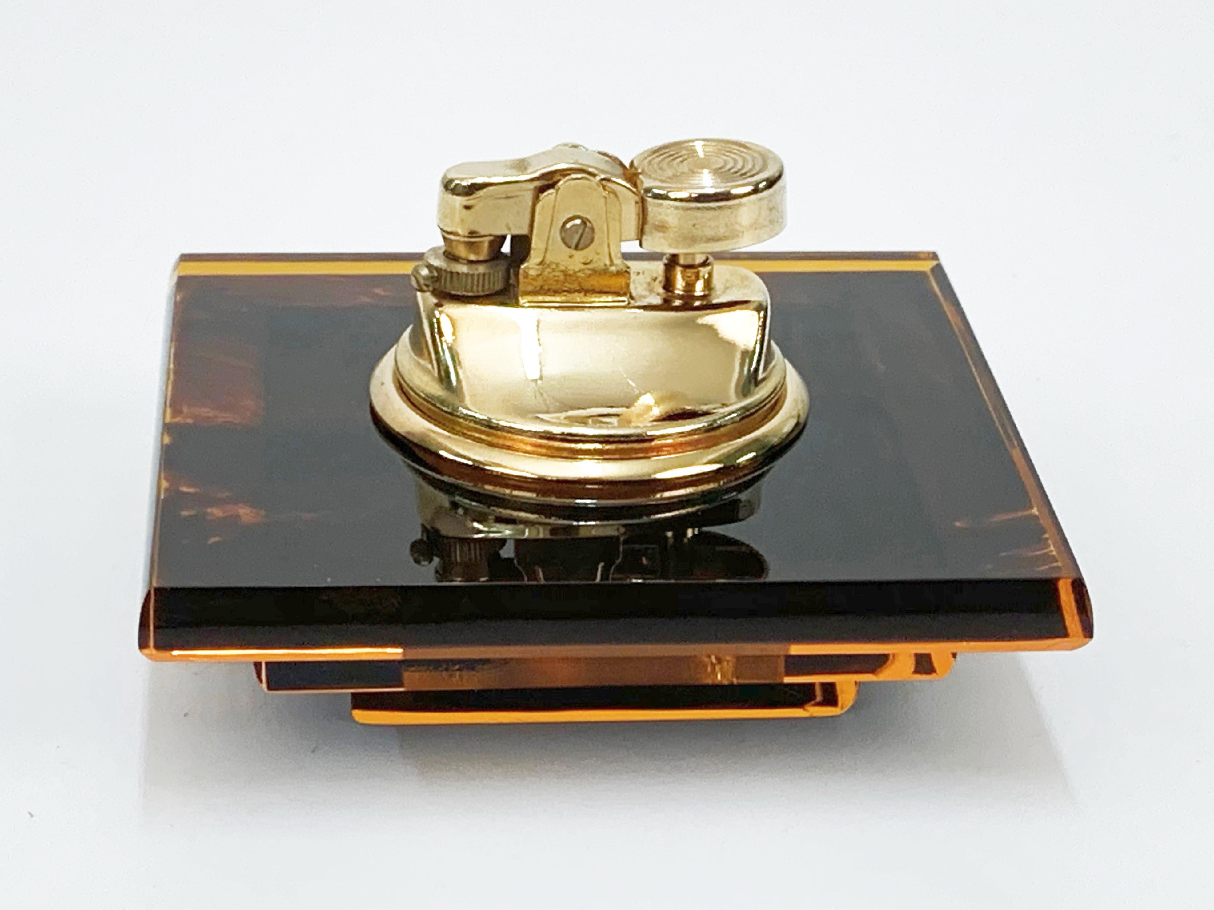 Midcentury Christian Dior Lucite, Tortoise Plexi and Brass French Table Lighter 4