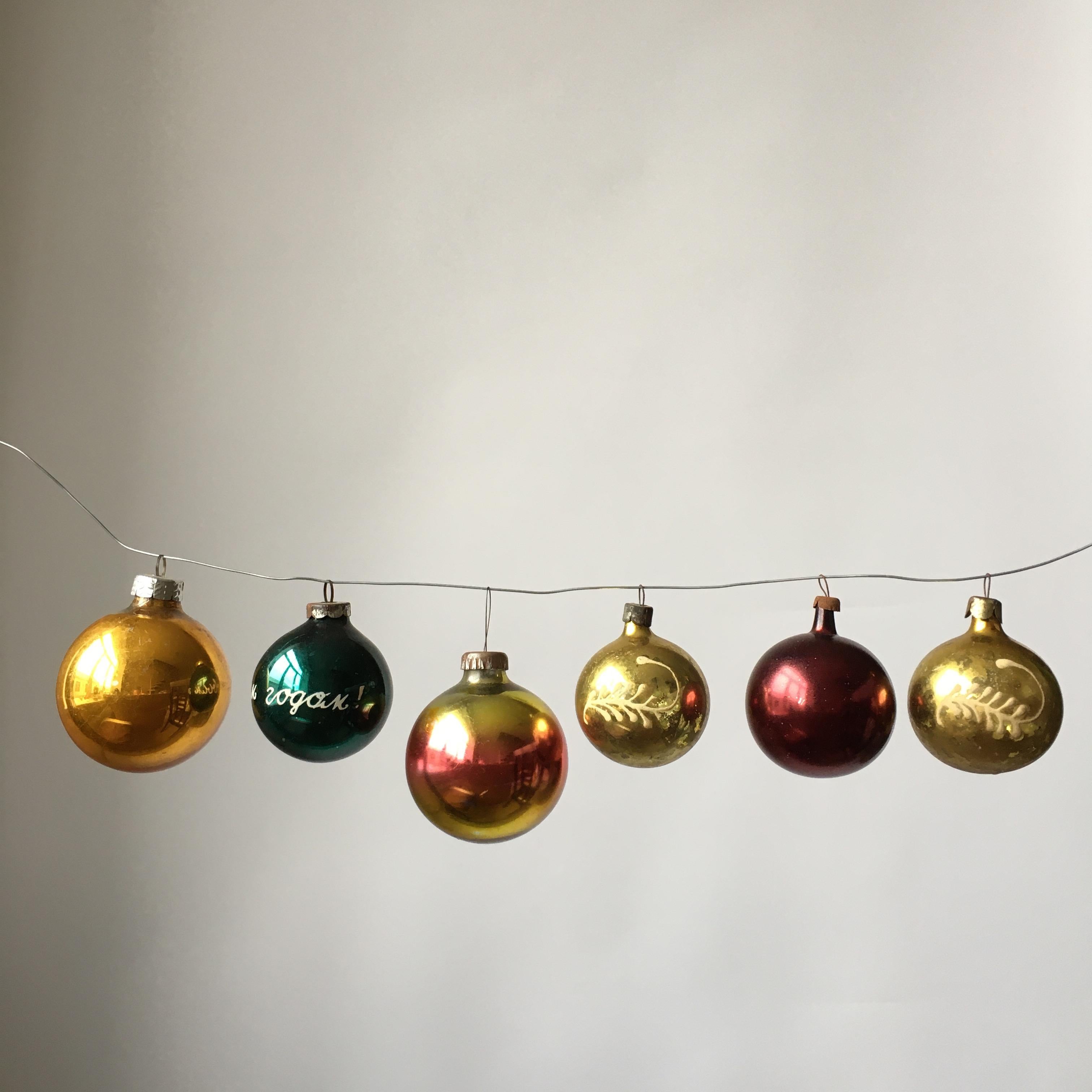 European Midcentury Christmas Ornaments, Set of 4 For Sale