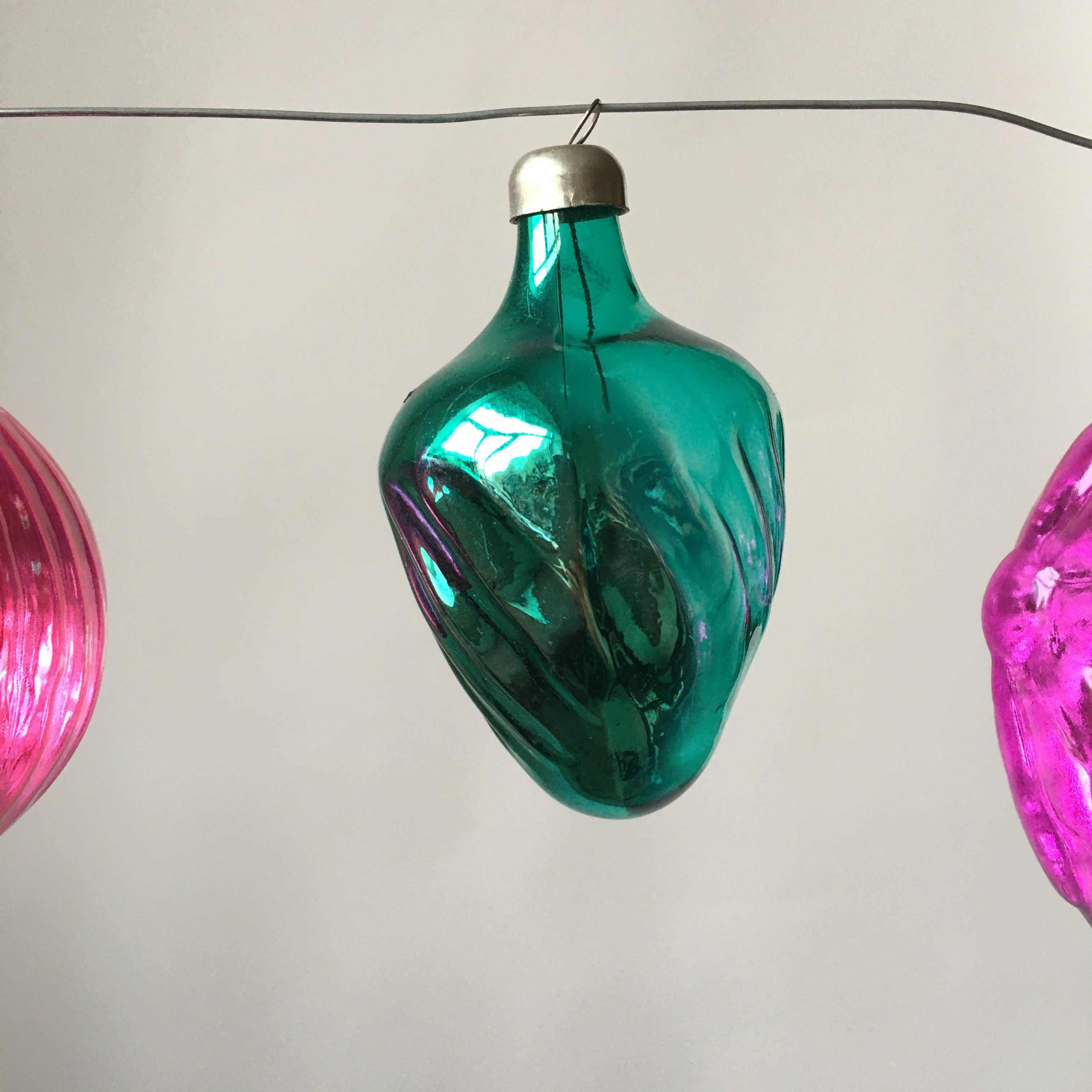 European Midcentury Christmas Ornaments, Set of 5 For Sale