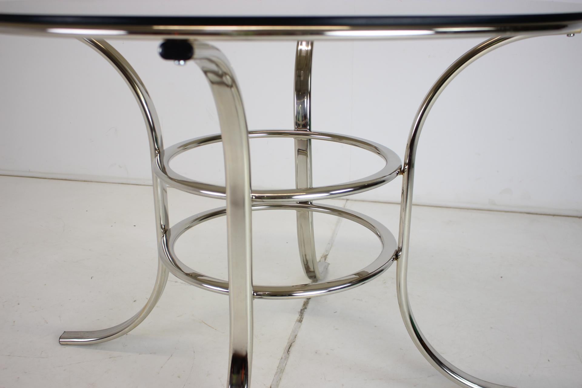 Mid-Century Modern Midcentury Chrome and Glass Dining Table, Italy 1970s For Sale