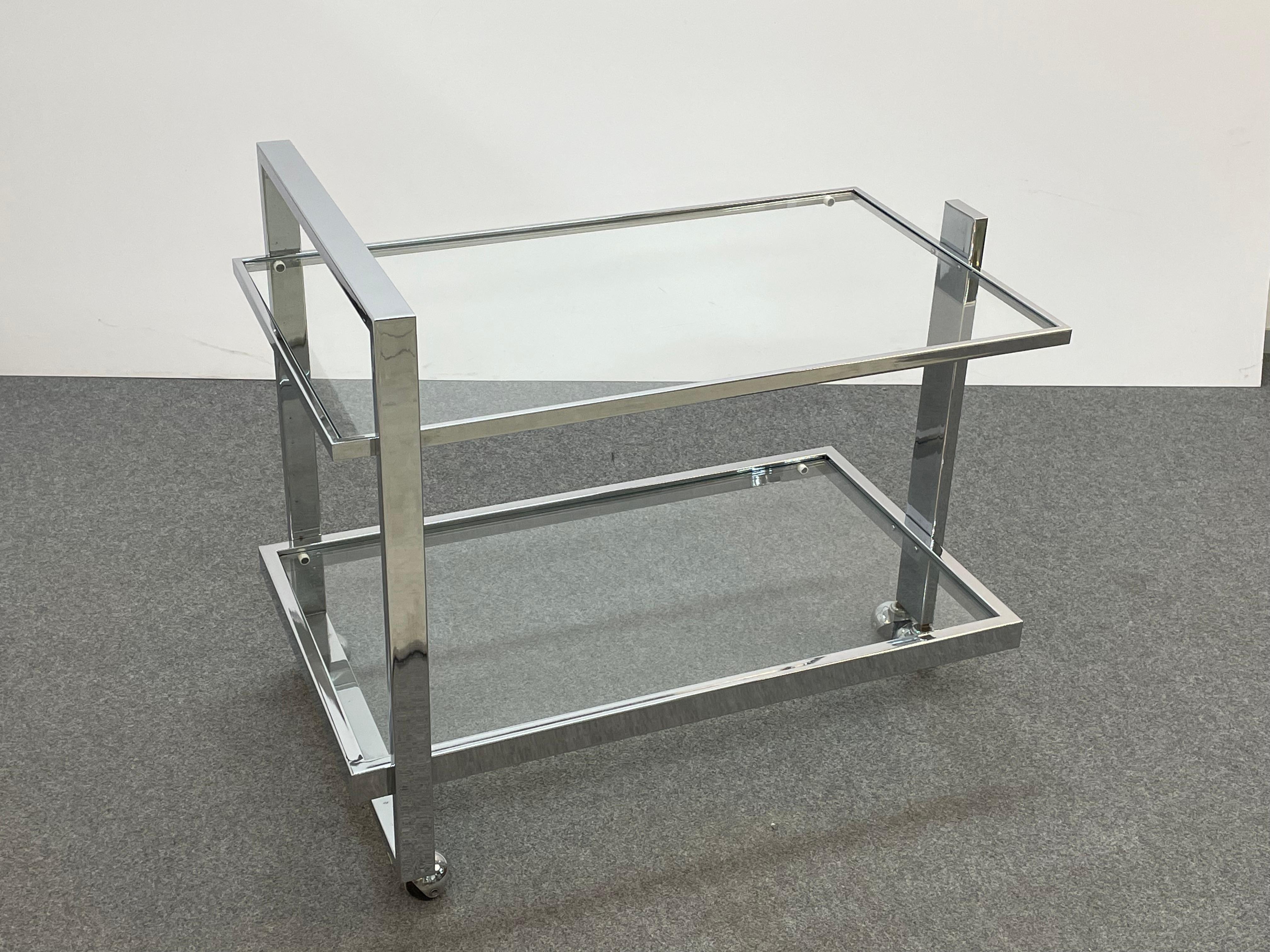 Midcentury Chromed Steel and Crystal Glass Italian Bar Cart, 1970s 12