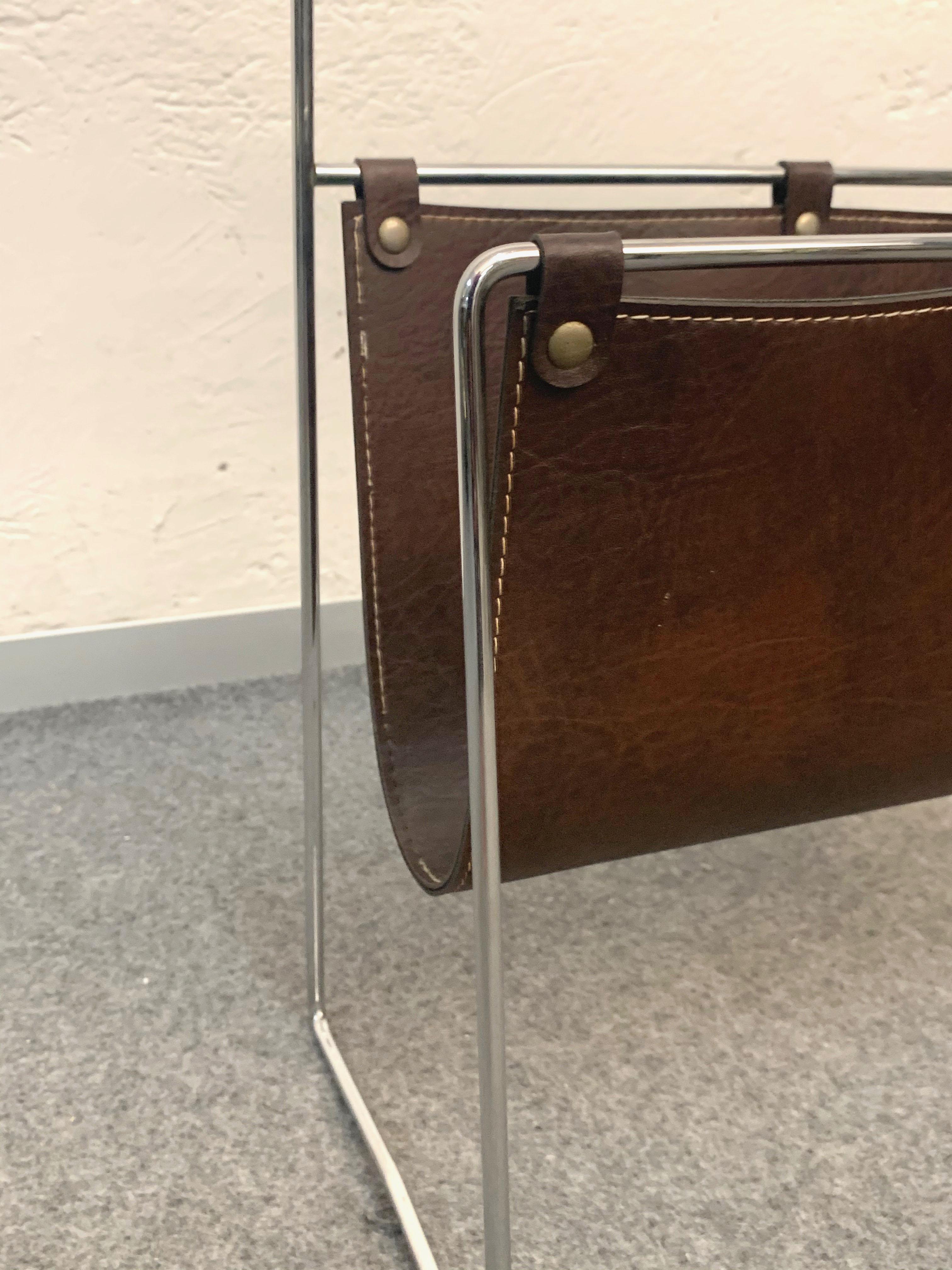 Midcentury Chromed Steel and Leather French Magazine Rack after Adnet, 1970s 5