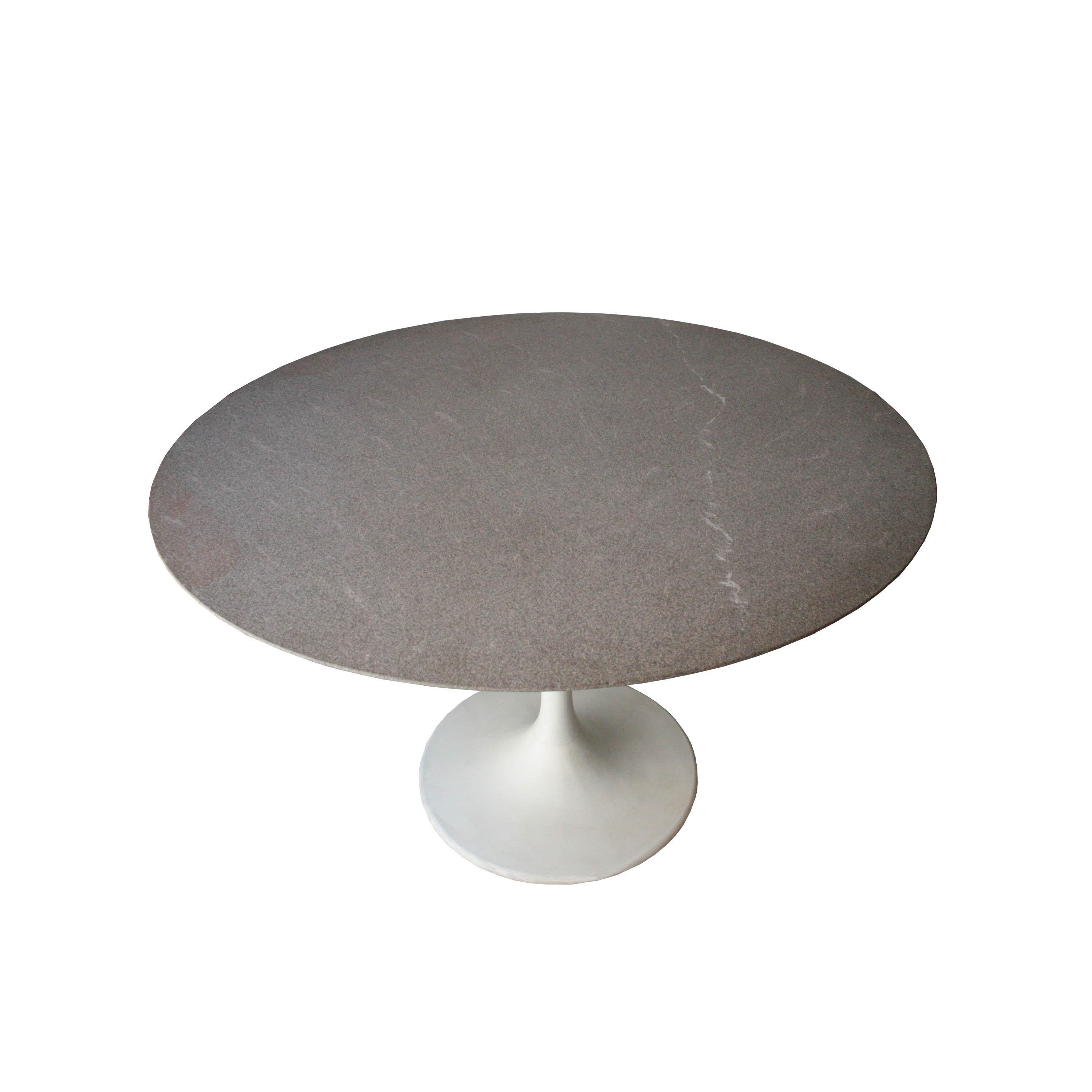 Mid-Century Modern Midcentury ''Tulip'' Style White Grey Granite Circular Table, Italy, 1960