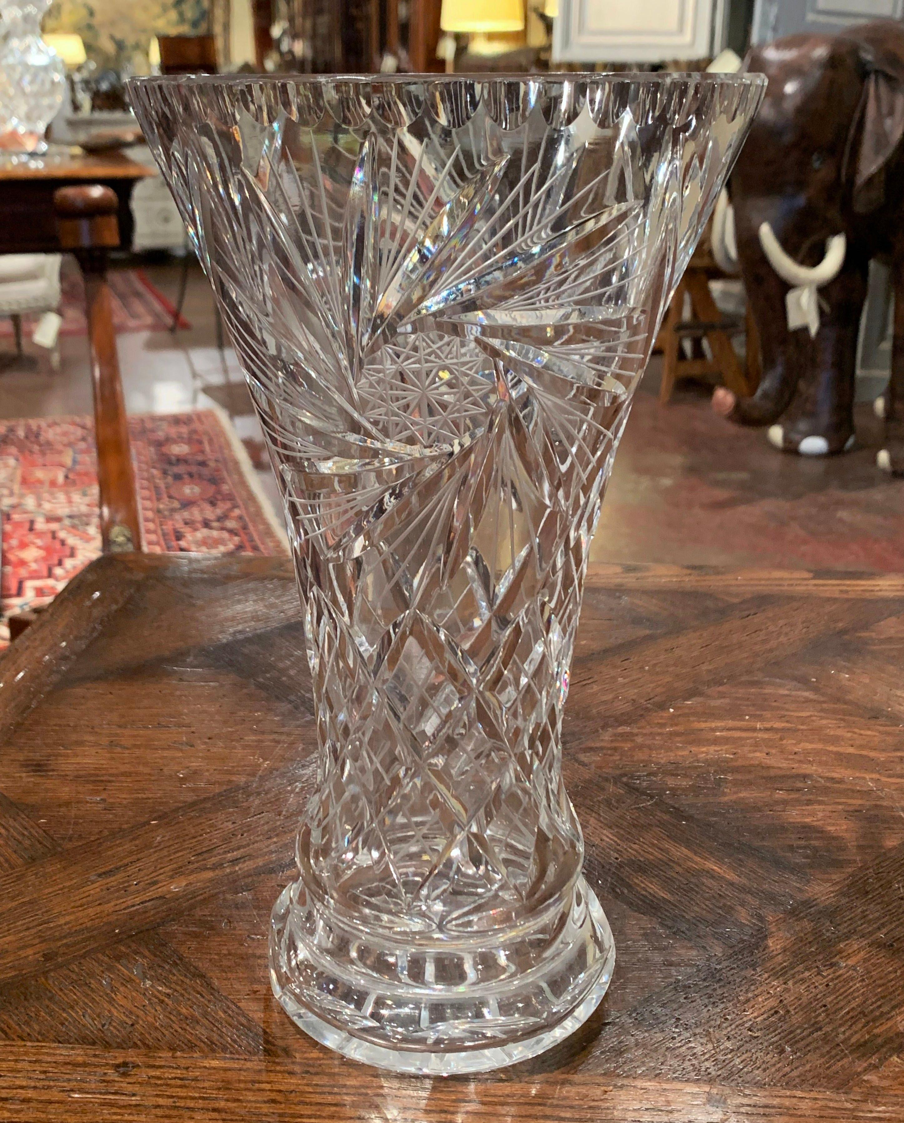 Midcentury Clear Cut Crystal Trumpet Vase with Geometric and Sun Motifs In Excellent Condition In Dallas, TX
