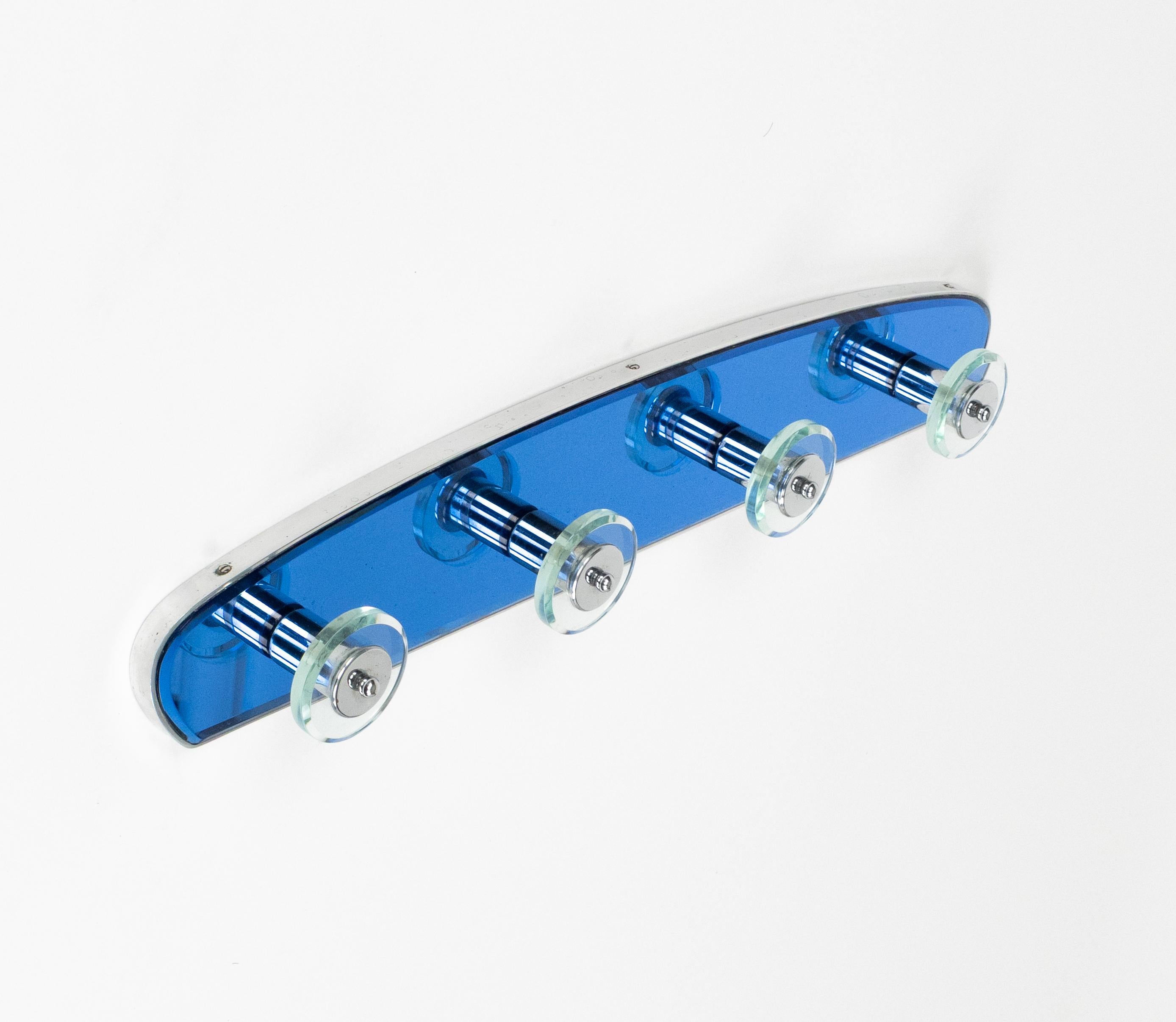 Appendiabiti di metà secolo in vetro blu e cromo in stile Cristal Arte, Italia anni '60 in vendita 4