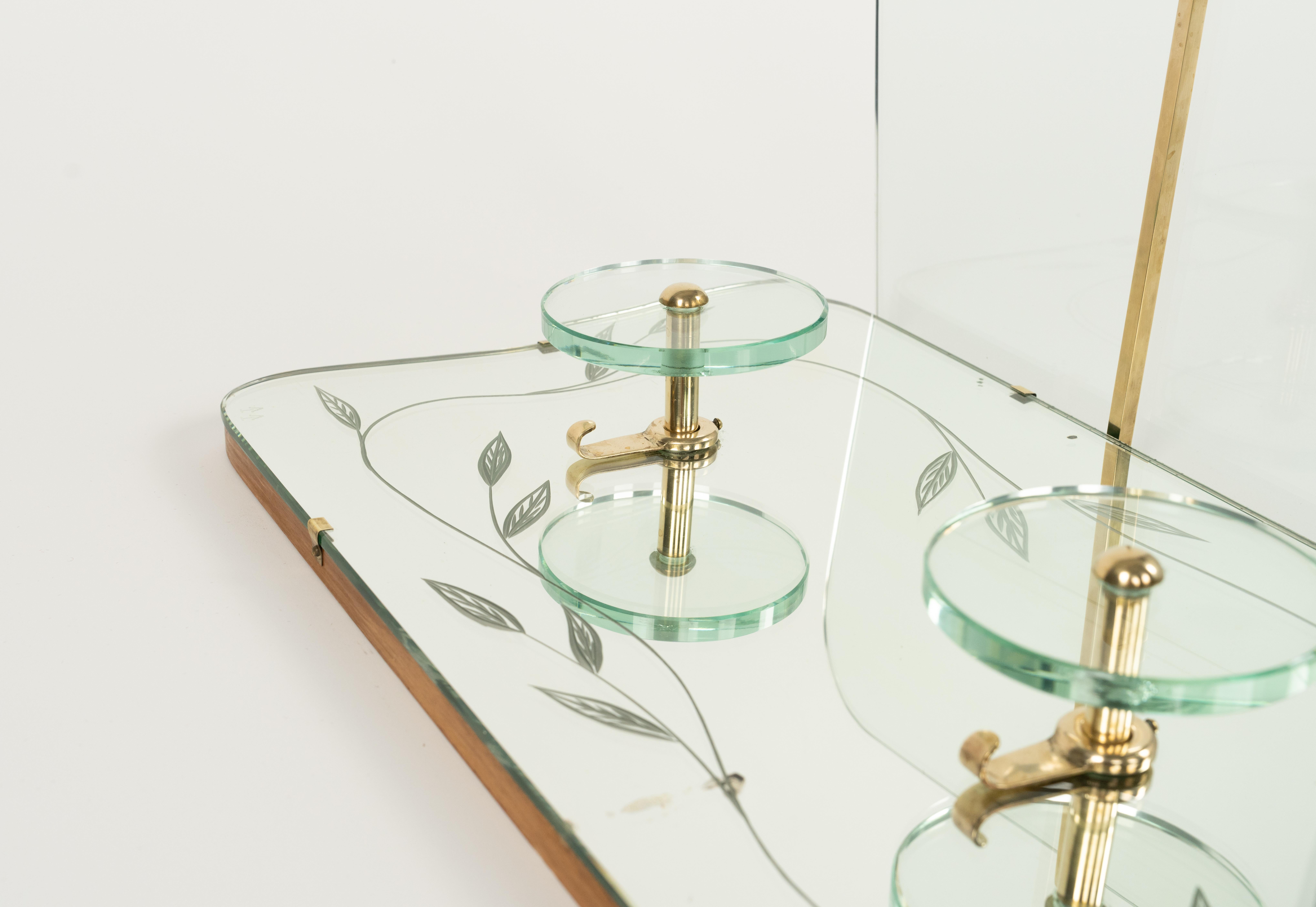Midcentury Coat Rack Shelf in Mirror, Brass & Glass by Cristal Art, Italy, 1950s For Sale 10