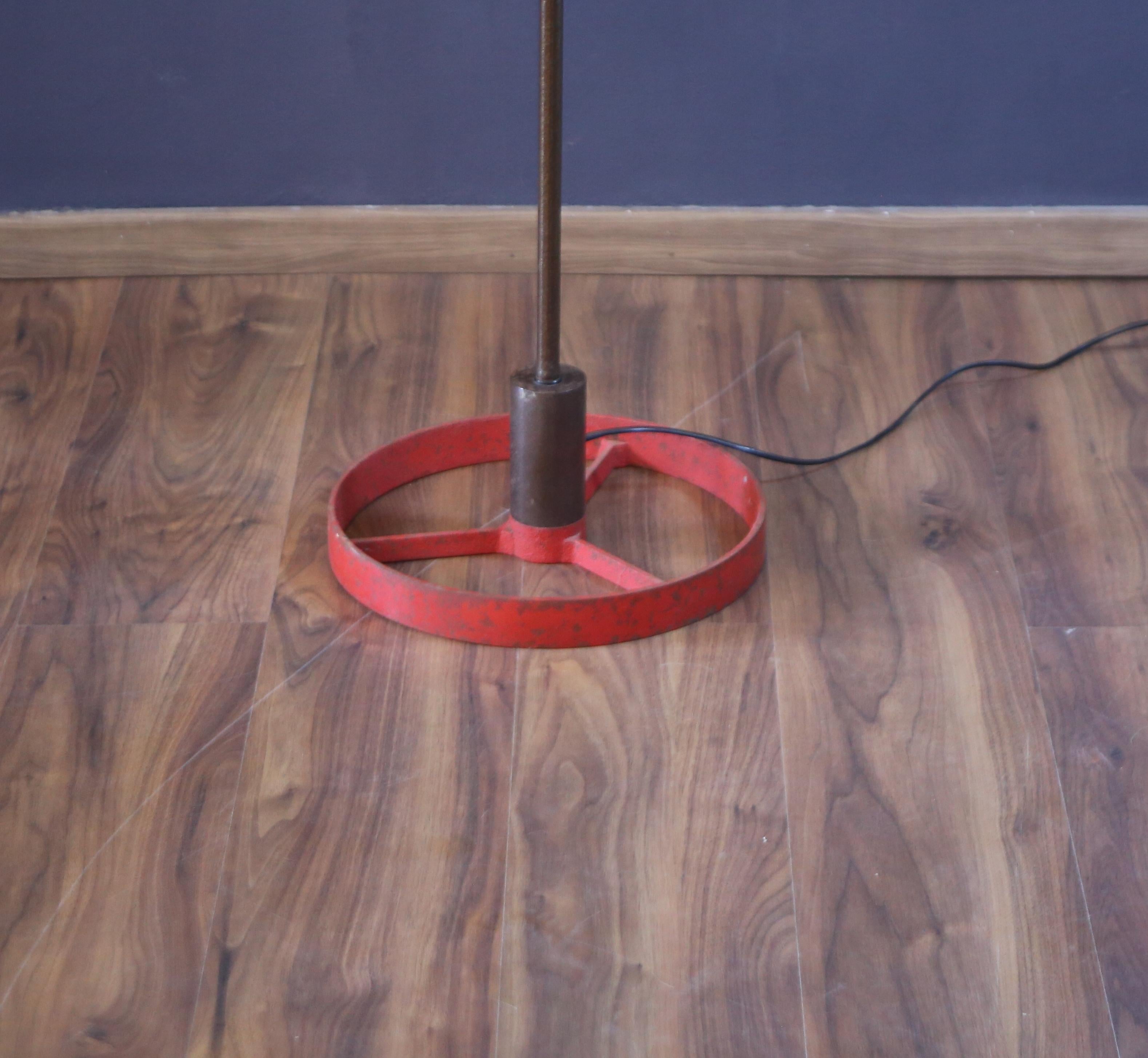 Midcentury  Cocoon Floor Lamp italy 1960s In Good Condition For Sale In Vigevano, PV