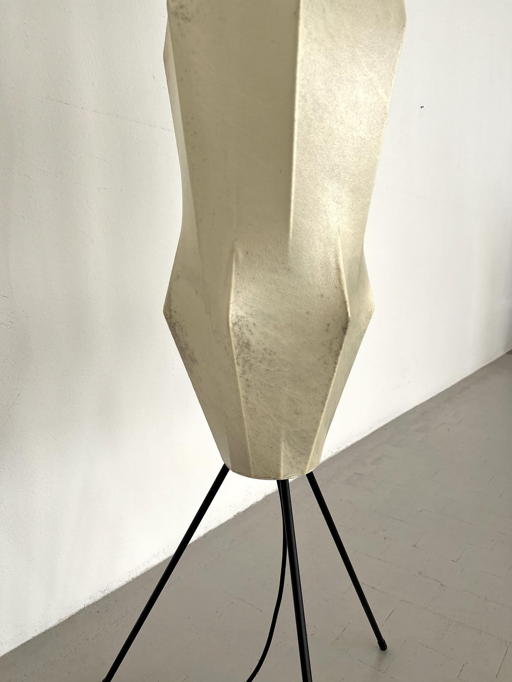 Hand-Crafted Midcentury Cocoon Floor Lamp with Metal Base by Goldkant, 1960s For Sale