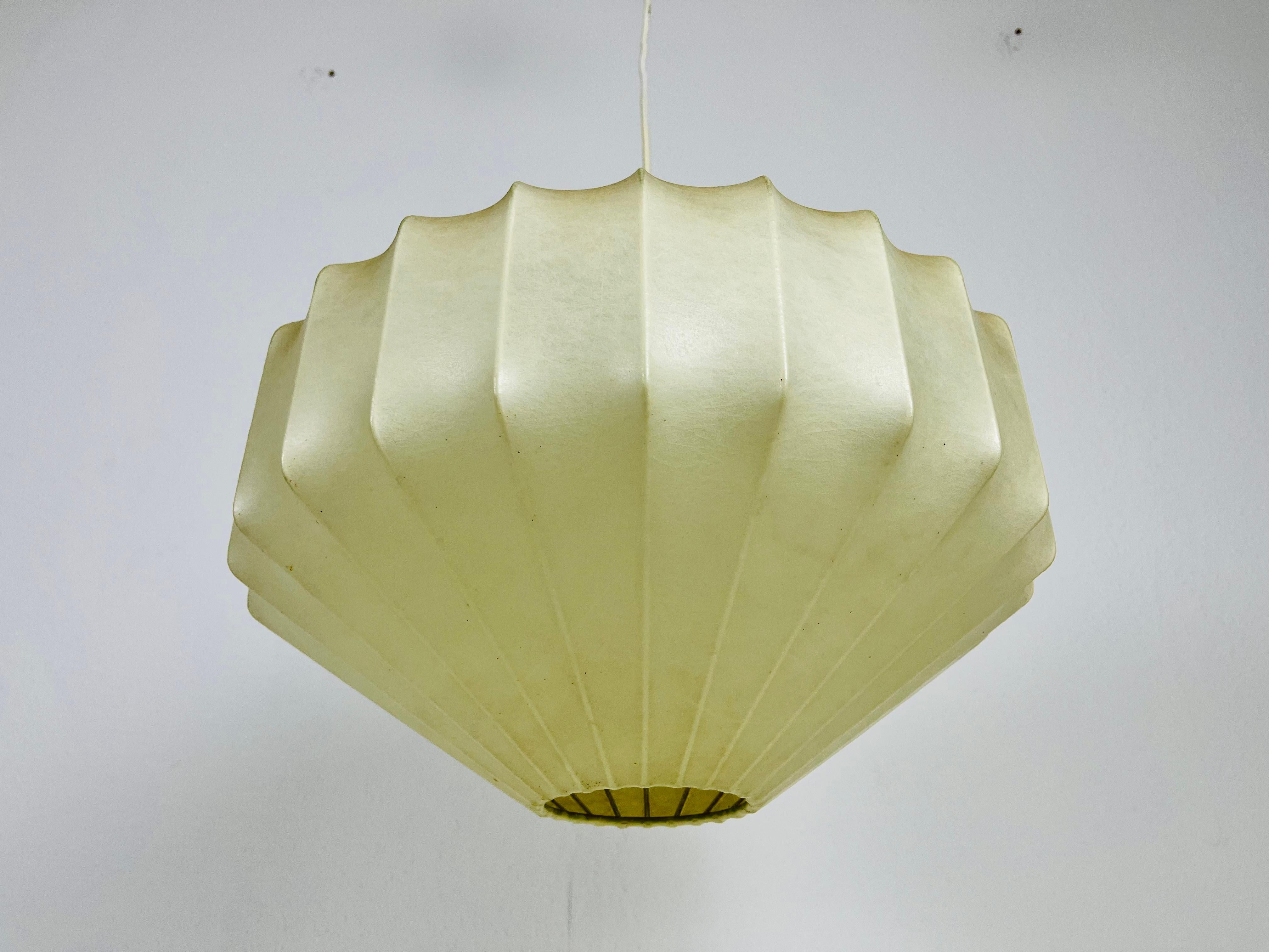 Midcentury Cocoon Losange Pendant Light, 1960s, Italy For Sale 2