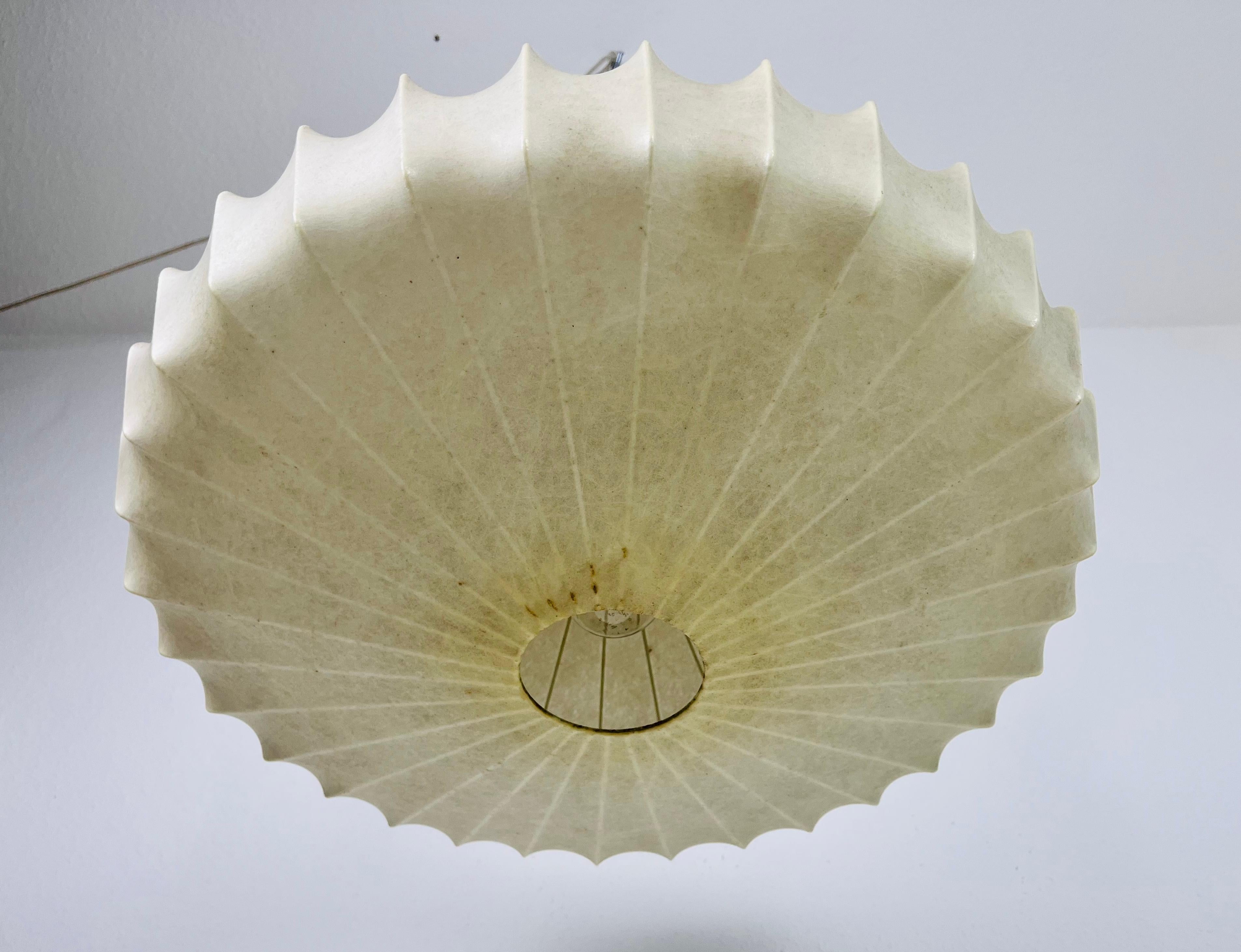 Midcentury Cocoon Losange Shape Pendant Light, 1960s, Italy 5