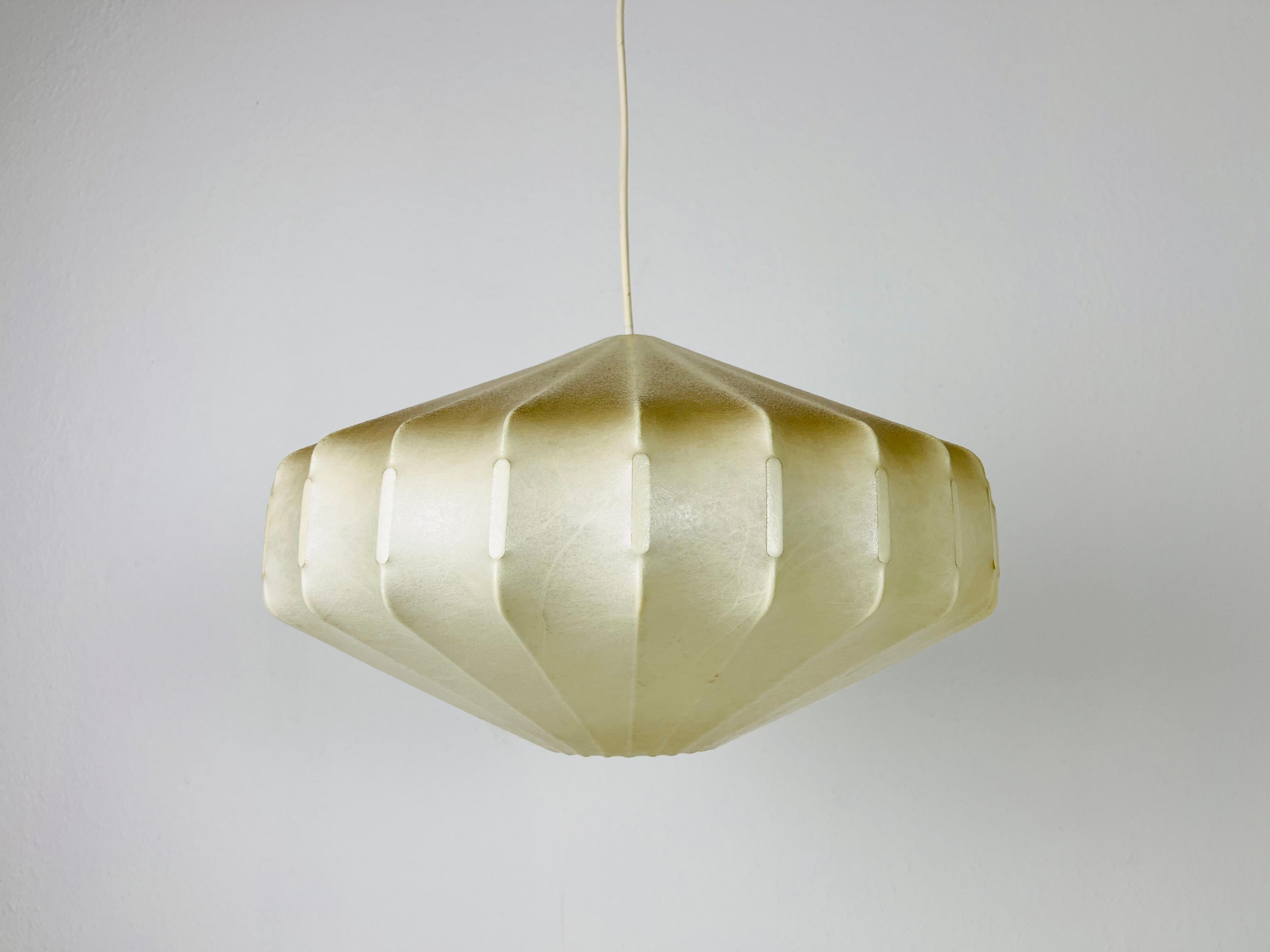 Mid-Century Modern Midcentury Cocoon Losange Shape Pendant Light, 1960s, Italy For Sale