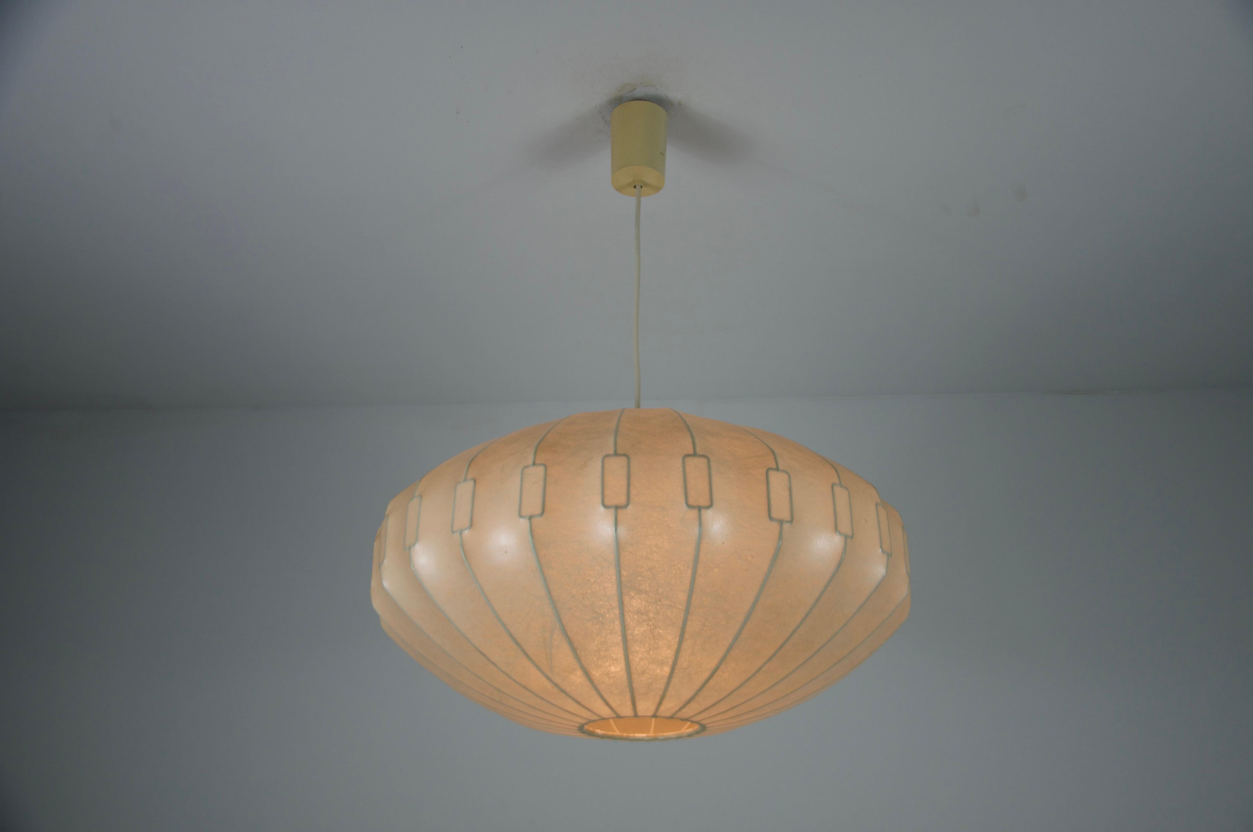 Midcentury Cocoon Pendant Light, 1960s, Italy For Sale 6