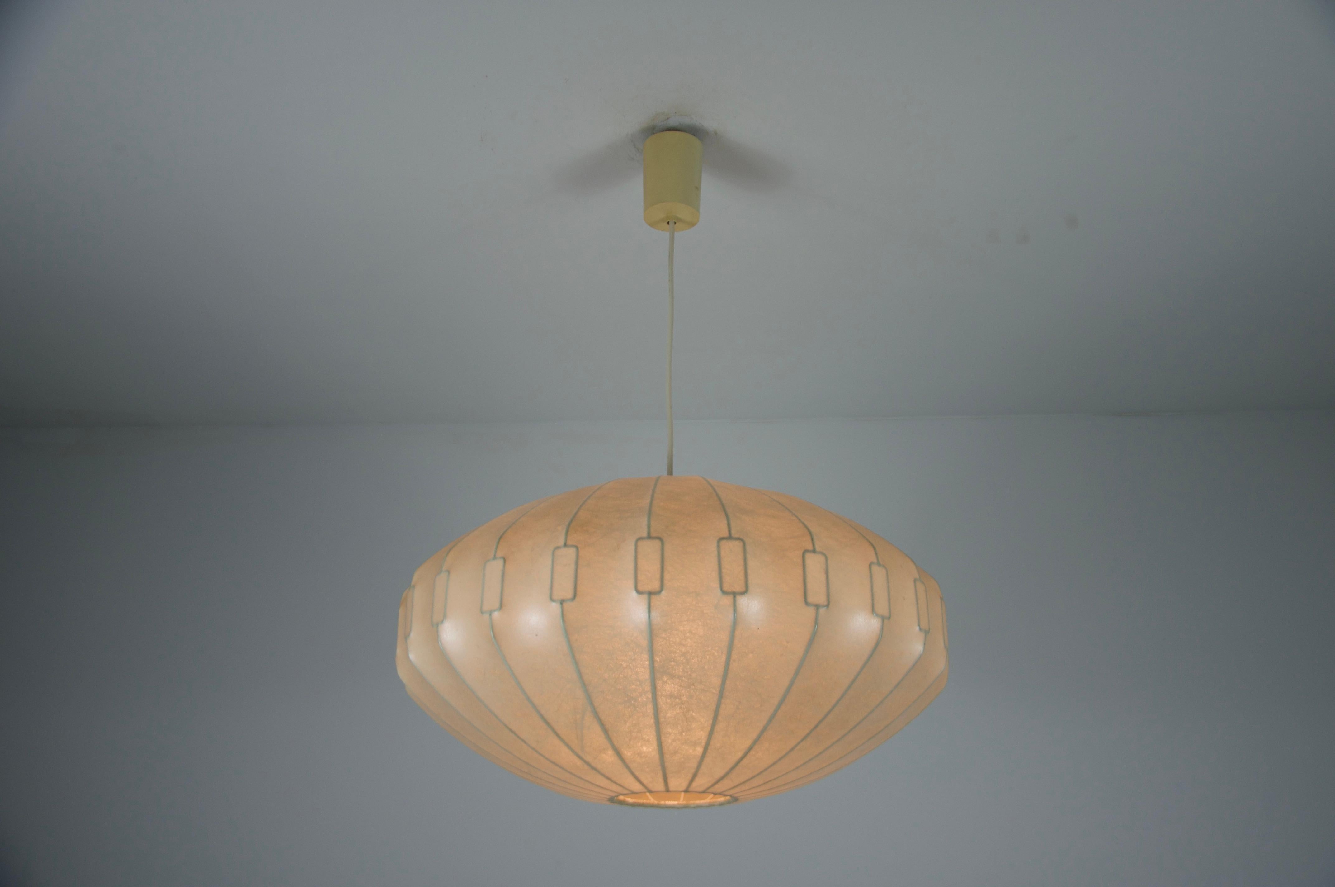 Midcentury Cocoon Pendant Light, 1960s, Italy For Sale 7