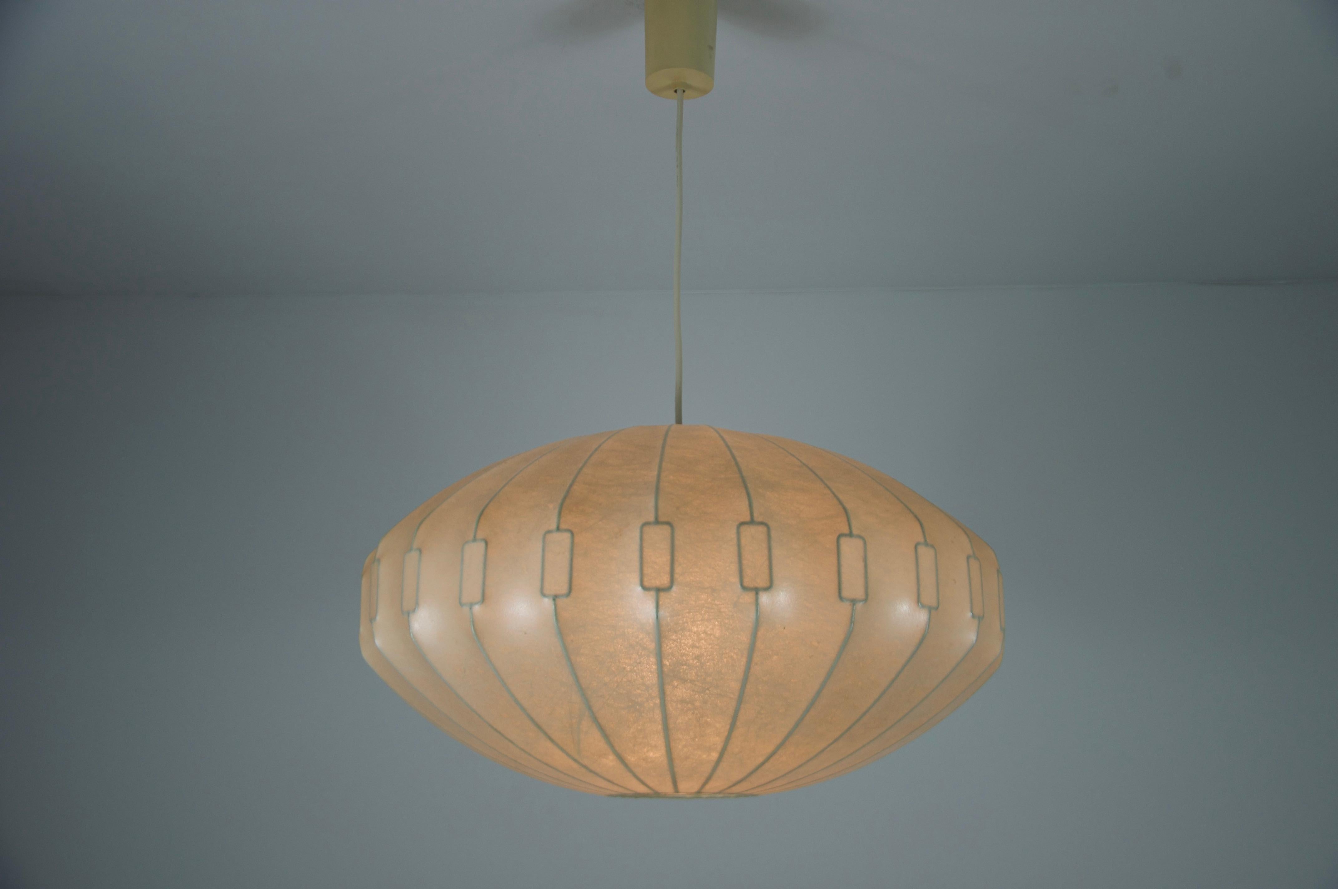 Midcentury Cocoon Pendant Light, 1960s, Italy For Sale 10