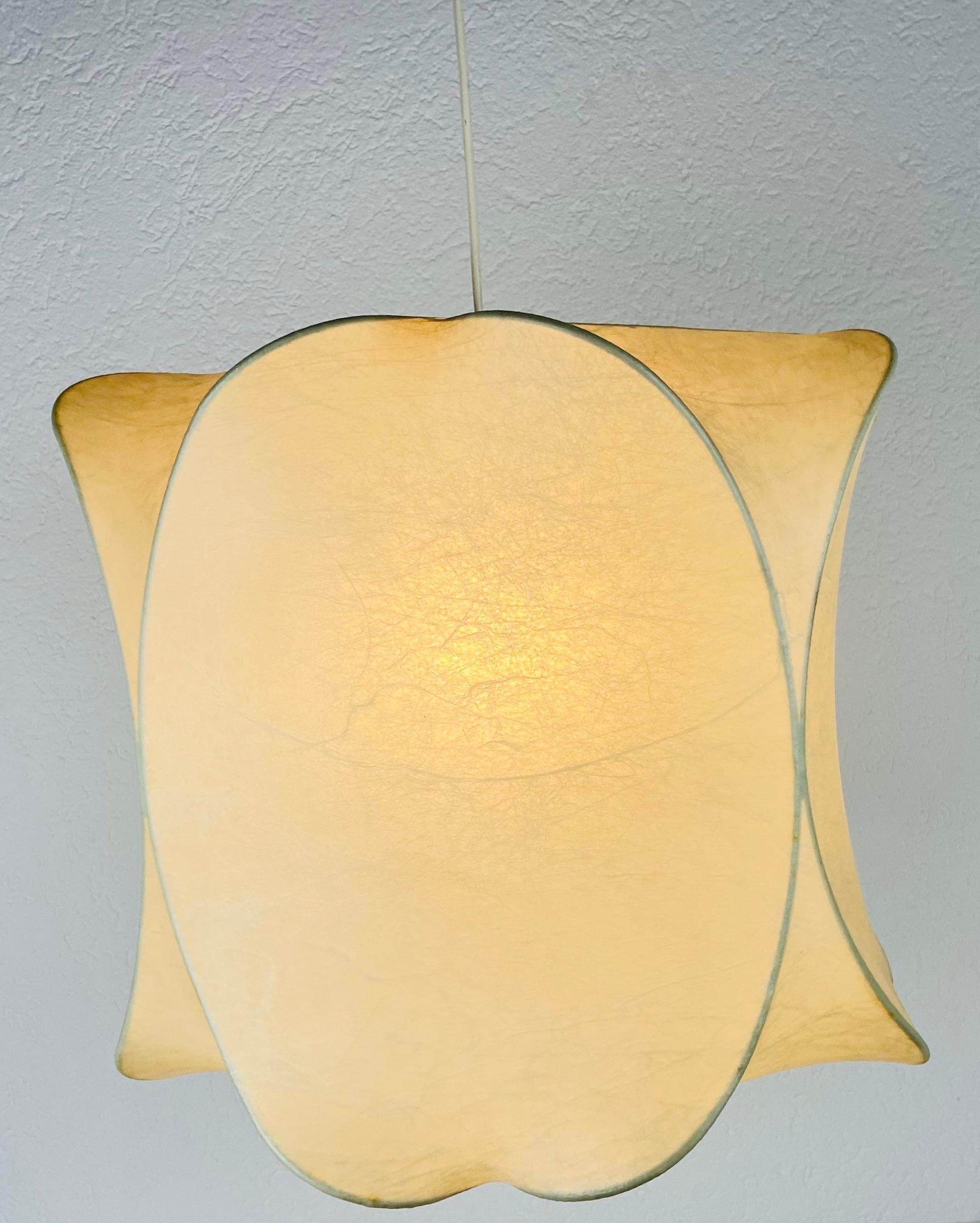Midcentury Cocoon Pendant Light, 1960s, Italy 1
